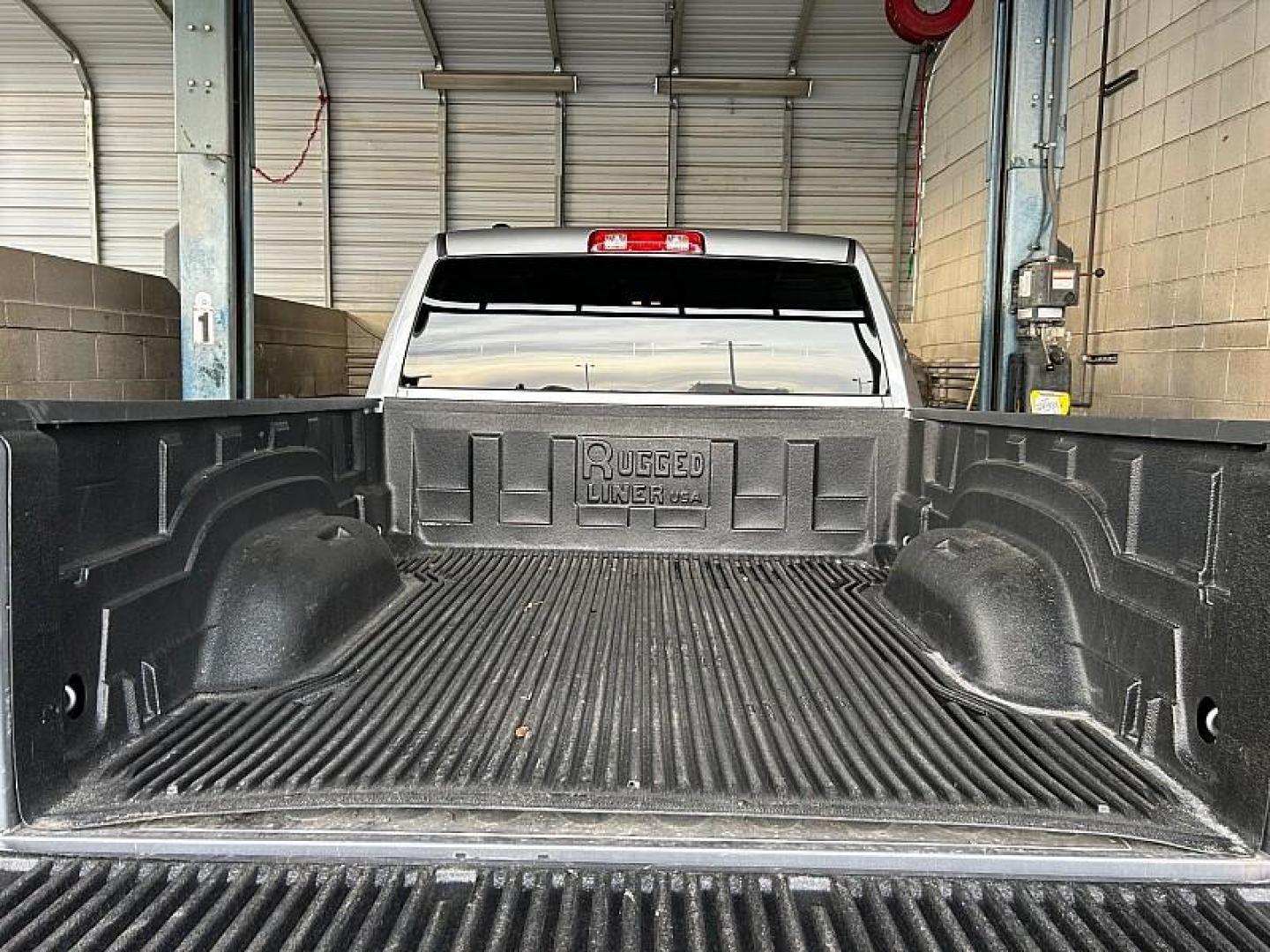 2024 SILVER Ram 1500 Classic 2WD (1C6RR6GG8RS) with an 6-Cyl 3.6 Liter engine, Automatic 8-Spd transmission, located at 412 Auto Vista Drive, Palmdale, CA, 93551, (661) 945-0620, 34.592636, -118.136681 - Photo#28