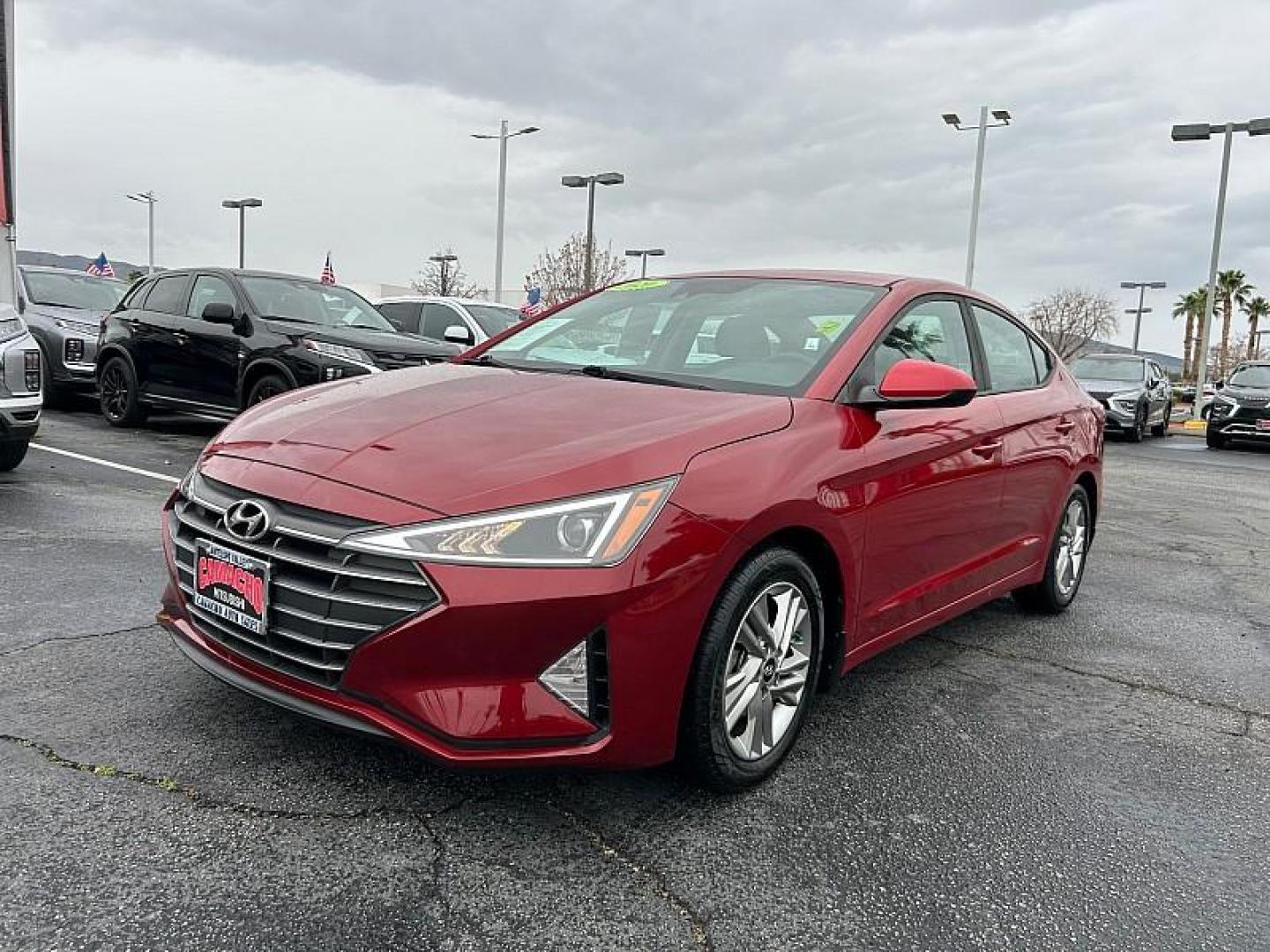2020 RED Hyundai Elantra (KMHD84LF0LU) with an 4-Cyl 2.0 Liter engine, Automatic IVT transmission, located at 412 Auto Vista Drive, Palmdale, CA, 93551, (661) 945-0620, 34.592636, -118.136681 - Photo#2