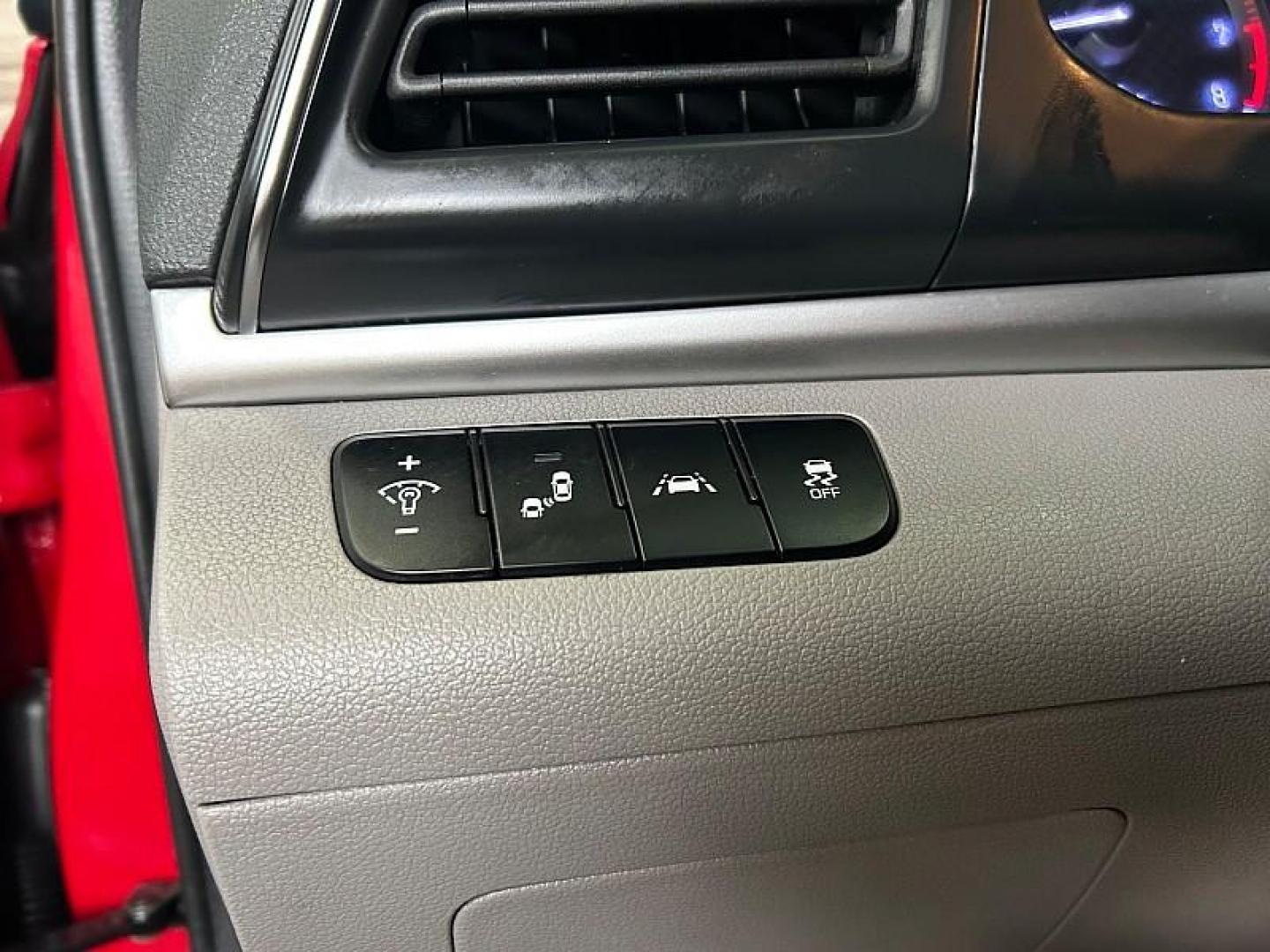 2020 RED Hyundai Elantra (KMHD84LF0LU) with an 4-Cyl 2.0 Liter engine, Automatic IVT transmission, located at 412 Auto Vista Drive, Palmdale, CA, 93551, (661) 945-0620, 34.592636, -118.136681 - Photo#20