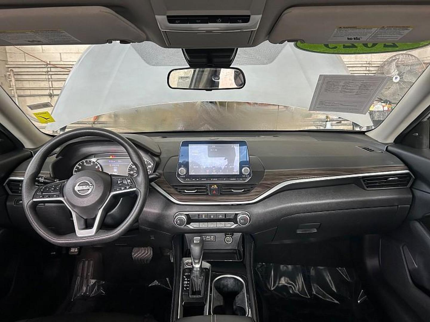 2023 SILVER Nissan Altima (1N4BL4DV3PN) with an 4-Cyl 2.5 Liter engine, Automatic Xtronic CVT transmission, located at 412 Auto Vista Drive, Palmdale, CA, 93551, (661) 945-0620, 34.592636, -118.136681 - Photo#24