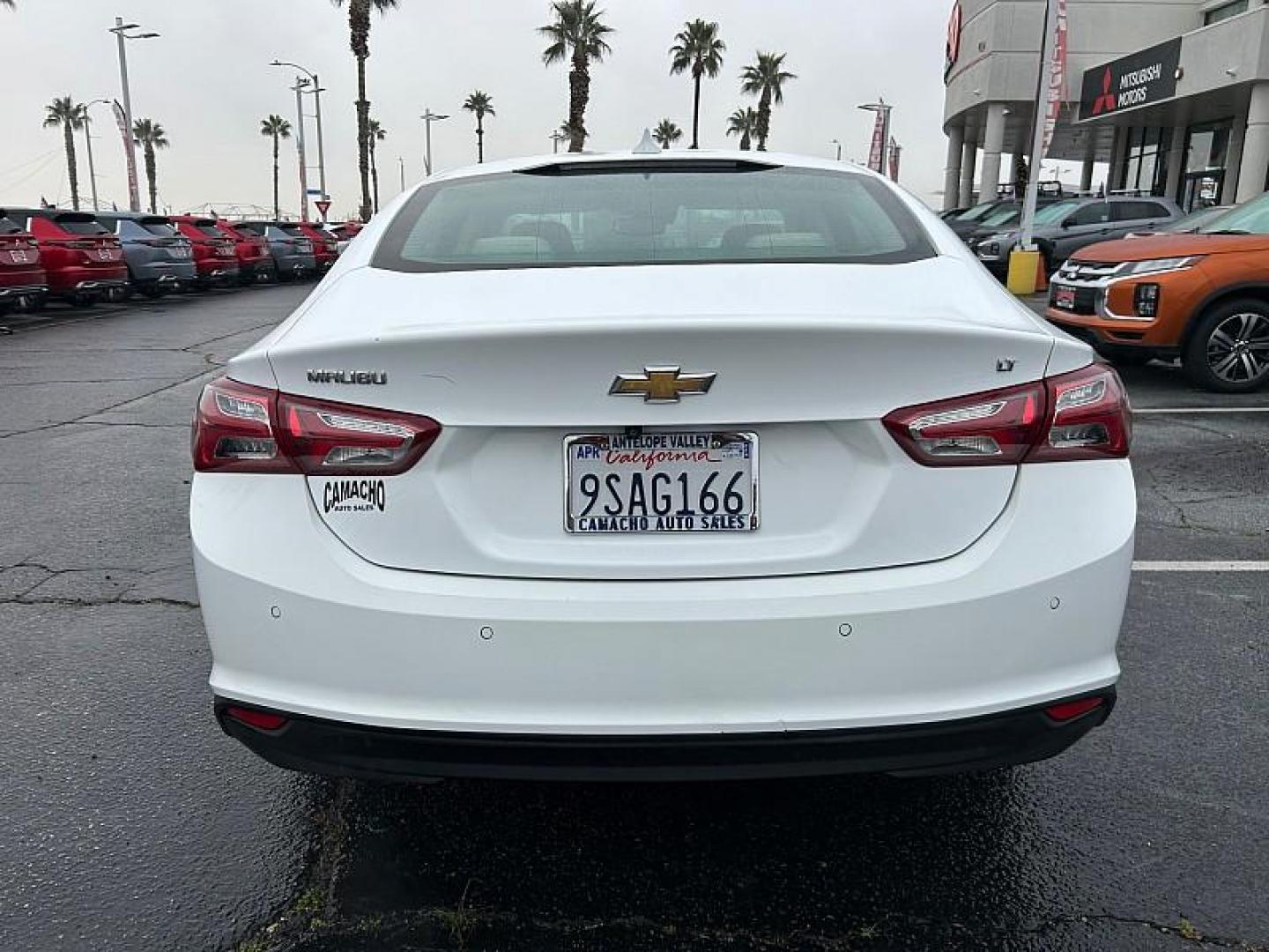2024 WHITE Chevrolet Malibu (1G1ZE5ST0RF) with an 4-Cyl Turbo 1.5 Liter engine, Automatic CVT transmission, located at 412 Auto Vista Drive, Palmdale, CA, 93551, (661) 945-0620, 34.592636, -118.136681 - Photo#3