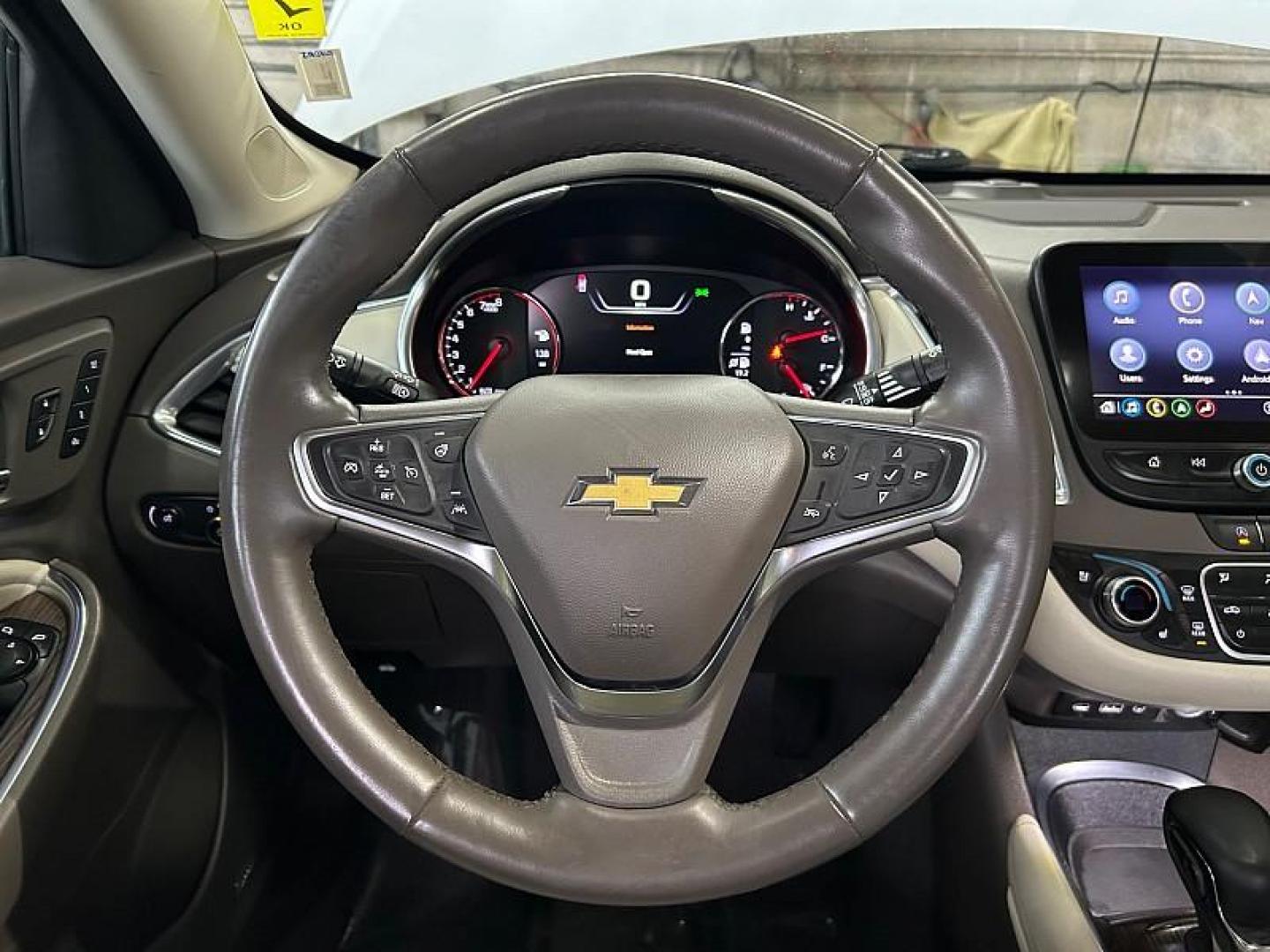 2024 WHITE Chevrolet Malibu (1G1ZE5ST0RF) with an 4-Cyl Turbo 1.5 Liter engine, Automatic CVT transmission, located at 412 Auto Vista Drive, Palmdale, CA, 93551, (661) 945-0620, 34.592636, -118.136681 - Photo#21