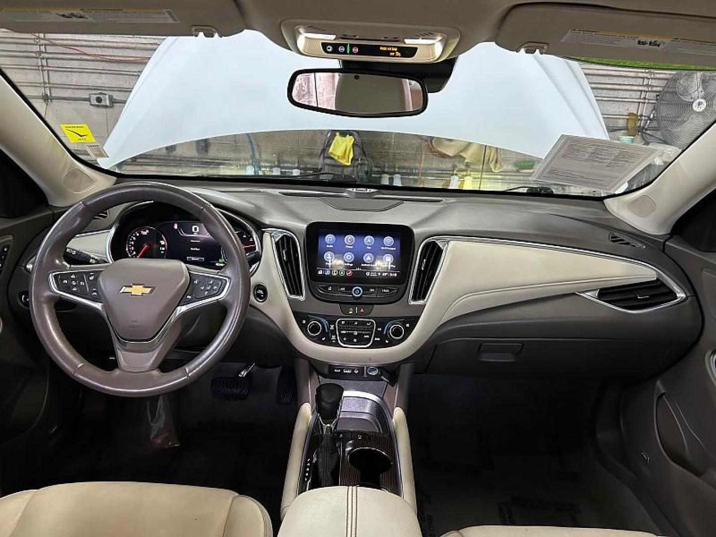 2024 WHITE Chevrolet Malibu (1G1ZE5ST0RF) with an 4-Cyl Turbo 1.5 Liter engine, Automatic CVT transmission, located at 412 Auto Vista Drive, Palmdale, CA, 93551, (661) 945-0620, 34.592636, -118.136681 - Photo#22