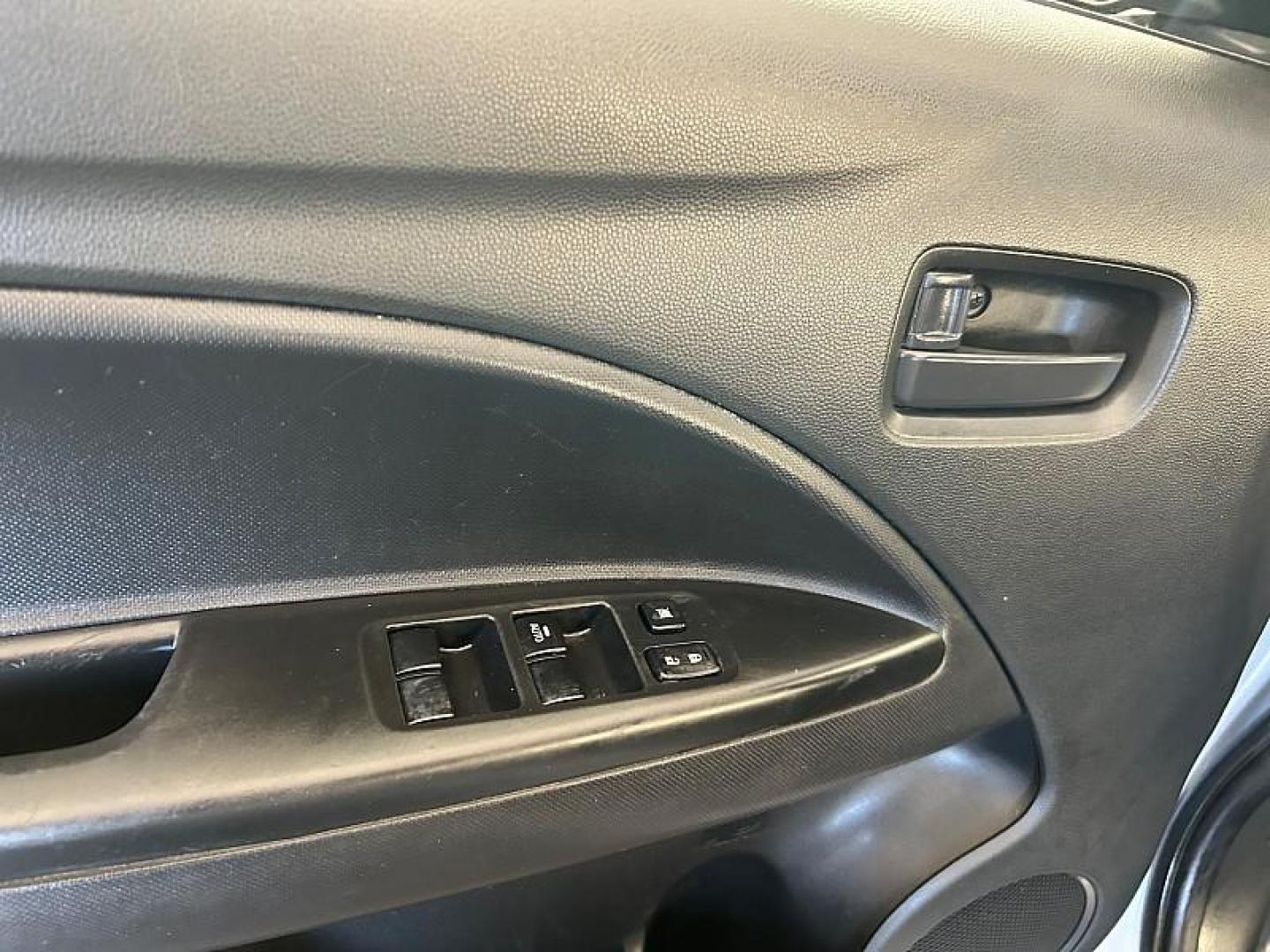 2021 SILVER Mitsubishi Mirage (ML32AUHJ9MH) with an 3-Cyl 1.2 Liter engine, Automatic CVT transmission, located at 412 Auto Vista Drive, Palmdale, CA, 93551, (661) 945-0620, 34.592636, -118.136681 - Photo#24
