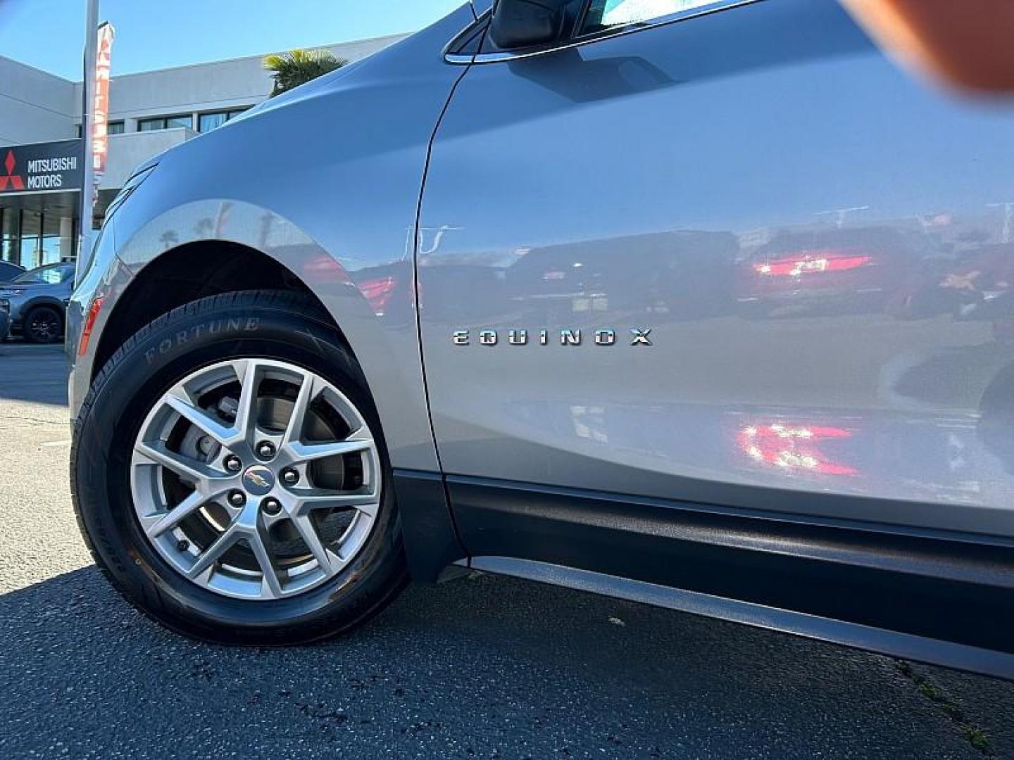 2023 GRAY Chevrolet Equinox (3GNAXKEG8PL) with an 4-Cyl Turbo 1.5 Liter engine, Automatic 6-Spd w/Overdrive transmission, located at 412 Auto Vista Drive, Palmdale, CA, 93551, (661) 945-0620, 34.592636, -118.136681 - Photo#12