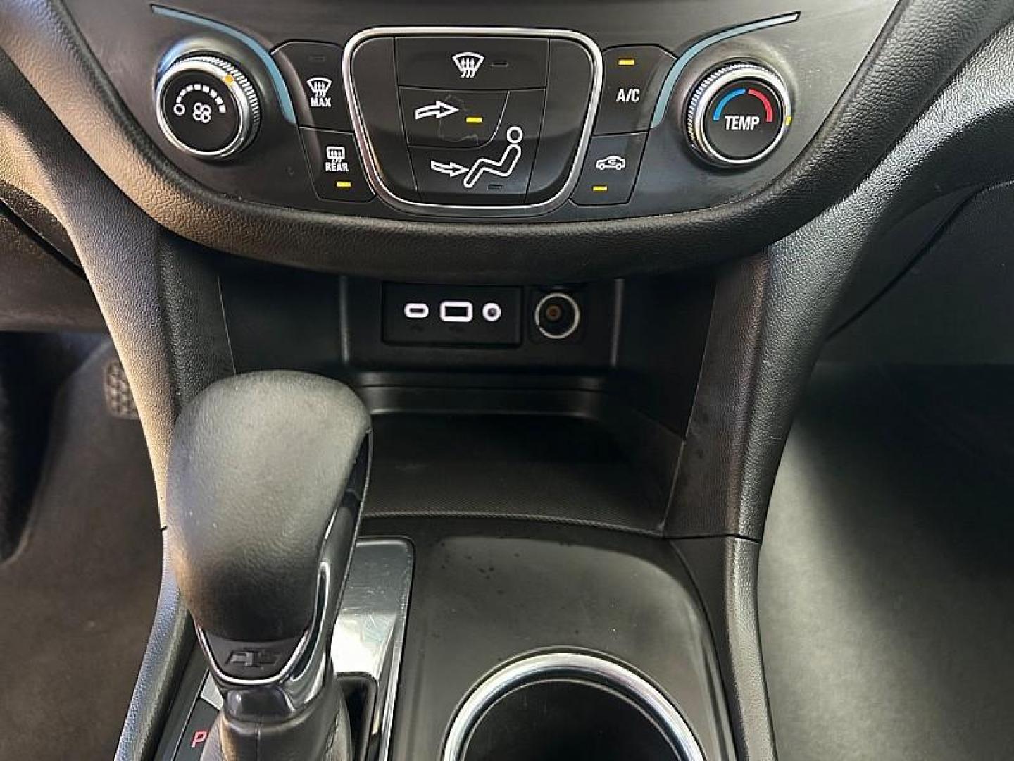 2023 GRAY Chevrolet Equinox (3GNAXKEG8PL) with an 4-Cyl Turbo 1.5 Liter engine, Automatic 6-Spd w/Overdrive transmission, located at 412 Auto Vista Drive, Palmdale, CA, 93551, (661) 945-0620, 34.592636, -118.136681 - Photo#18