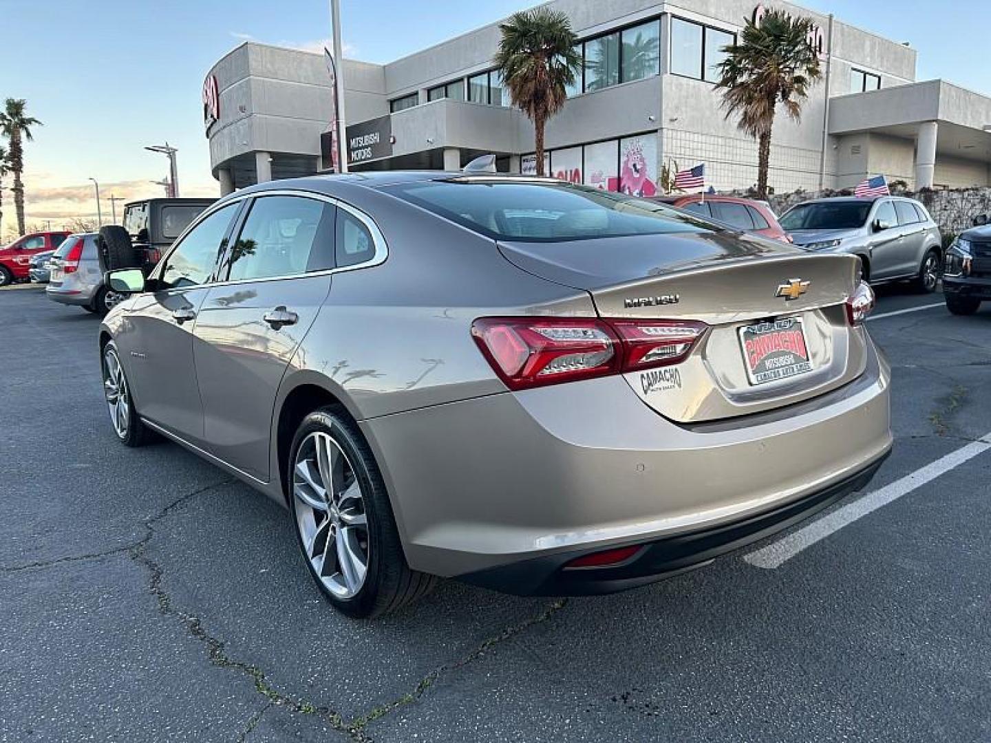 2024 GRAY Chevrolet Malibu (1G1ZE5ST8RF) with an 4-Cyl Turbo 1.5 Liter engine, Automatic CVT transmission, located at 412 Auto Vista Drive, Palmdale, CA, 93551, (661) 945-0620, 34.592636, -118.136681 - Photo#2