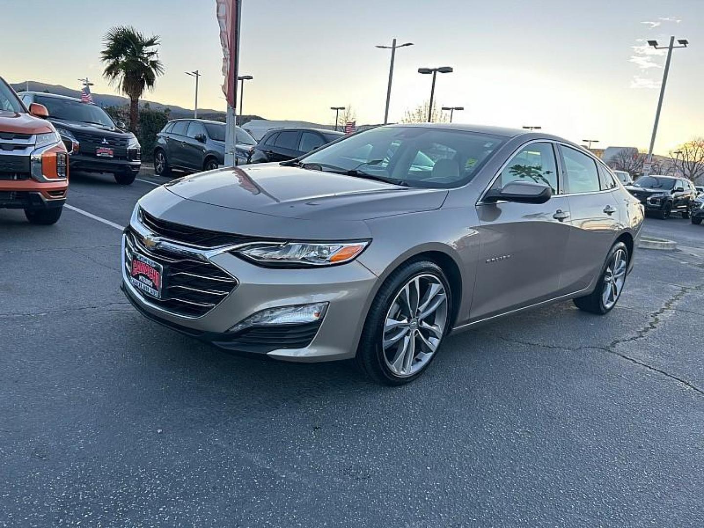 2024 GRAY Chevrolet Malibu (1G1ZE5ST8RF) with an 4-Cyl Turbo 1.5 Liter engine, Automatic CVT transmission, located at 412 Auto Vista Drive, Palmdale, CA, 93551, (661) 945-0620, 34.592636, -118.136681 - Photo#4