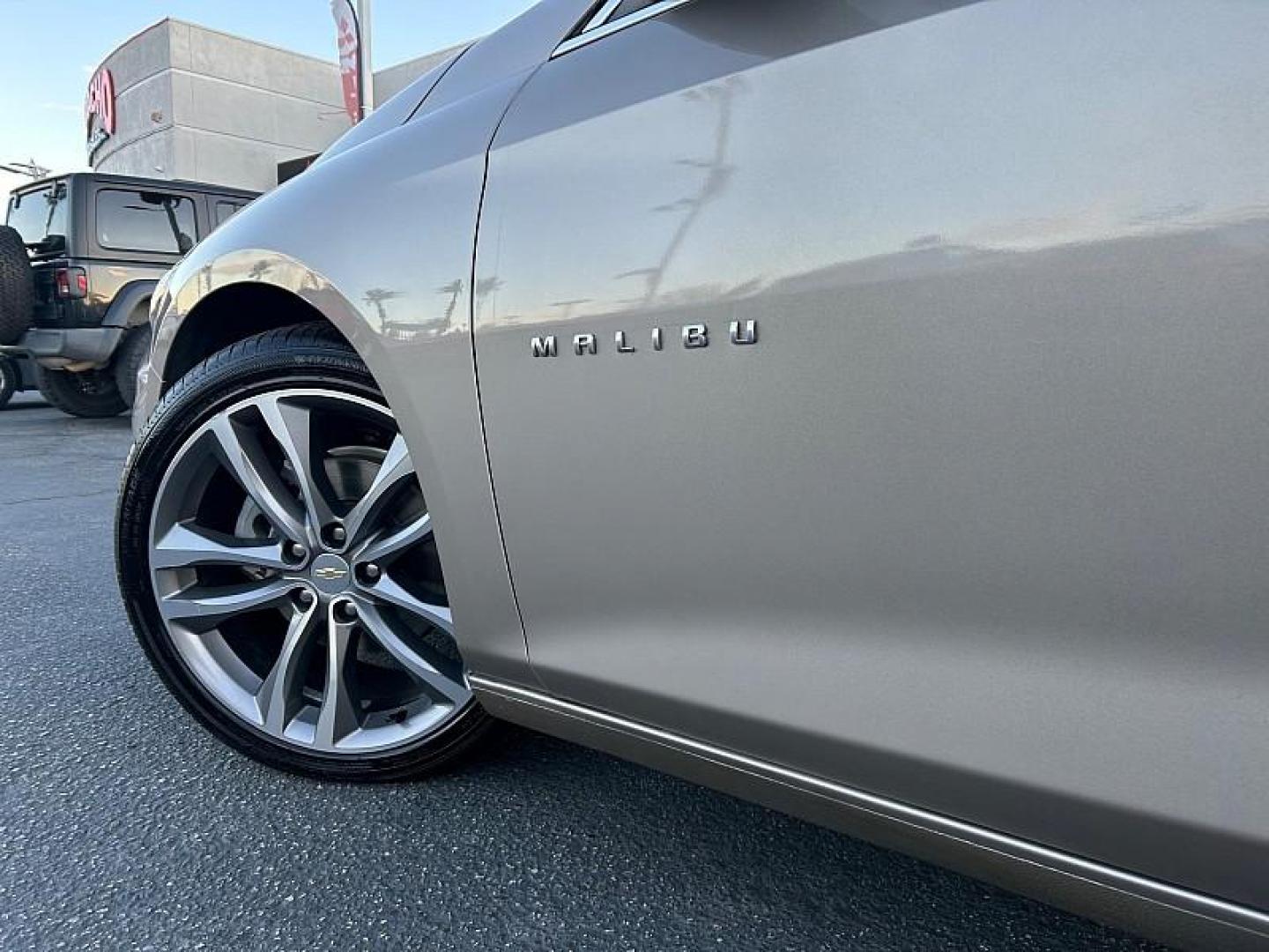 2024 GRAY Chevrolet Malibu (1G1ZE5ST8RF) with an 4-Cyl Turbo 1.5 Liter engine, Automatic CVT transmission, located at 412 Auto Vista Drive, Palmdale, CA, 93551, (661) 945-0620, 34.592636, -118.136681 - Photo#8