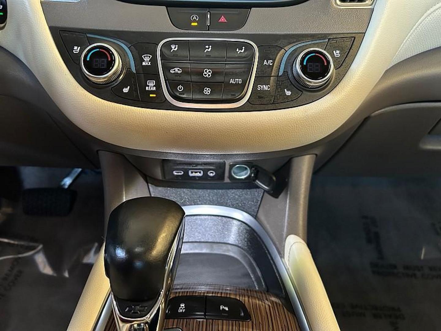 2024 GRAY Chevrolet Malibu (1G1ZE5ST8RF) with an 4-Cyl Turbo 1.5 Liter engine, Automatic CVT transmission, located at 412 Auto Vista Drive, Palmdale, CA, 93551, (661) 945-0620, 34.592636, -118.136681 - Photo#23