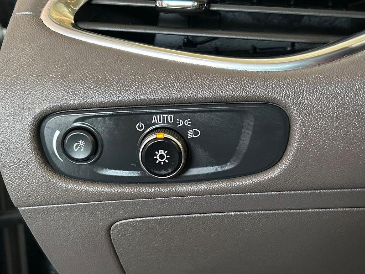 2024 GRAY Chevrolet Malibu (1G1ZE5ST8RF) with an 4-Cyl Turbo 1.5 Liter engine, Automatic CVT transmission, located at 412 Auto Vista Drive, Palmdale, CA, 93551, (661) 945-0620, 34.592636, -118.136681 - Photo#25