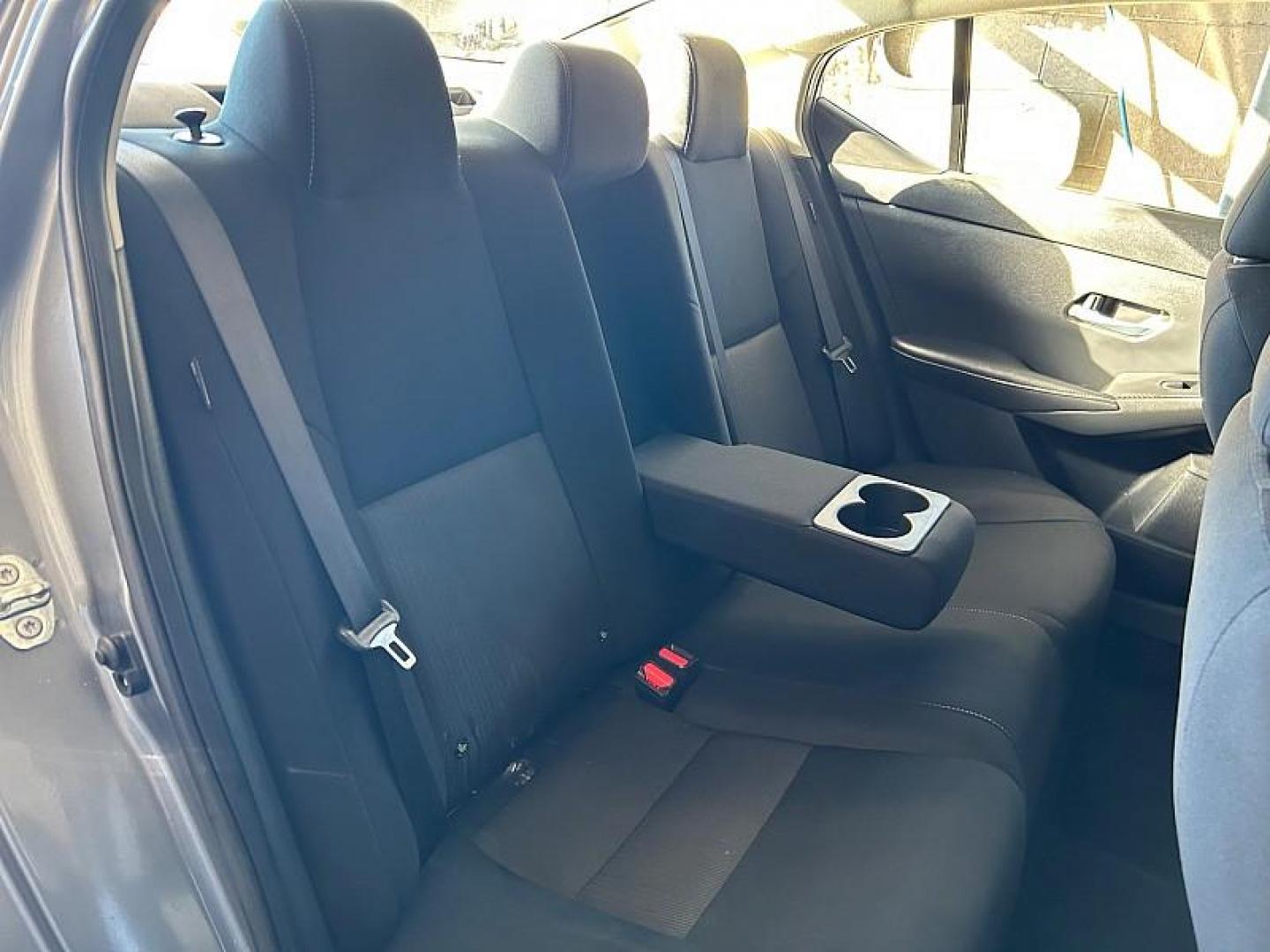 2022 GRAY Nissan Sentra (3N1AB8CV4NY) with an 4-Cyl 2.0 Liter engine, Automatic CVT w/Xtronic transmission, located at 412 Auto Vista Drive, Palmdale, CA, 93551, (661) 945-0620, 34.592636, -118.136681 - Photo#27