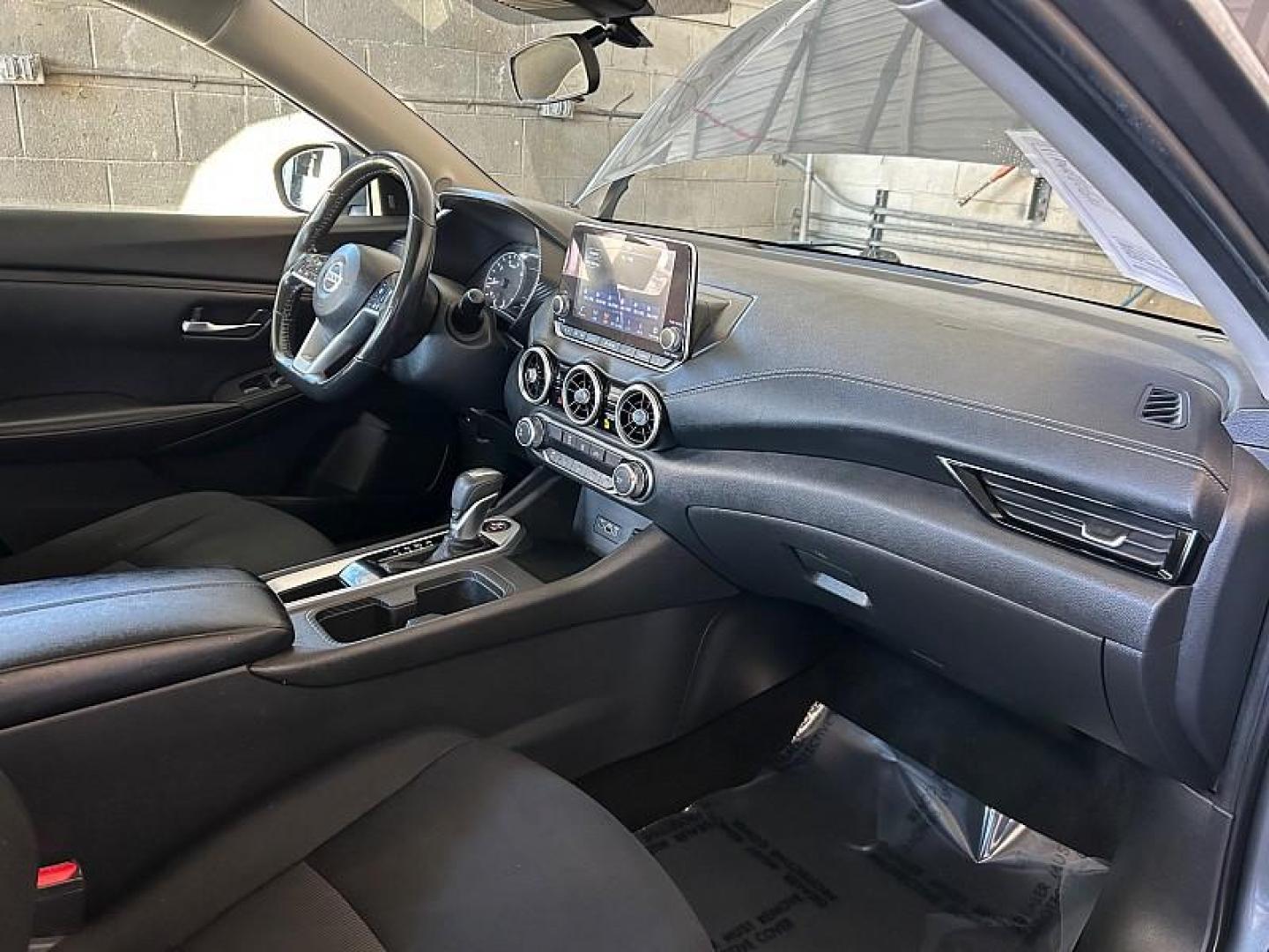 2022 GRAY Nissan Sentra (3N1AB8CV4NY) with an 4-Cyl 2.0 Liter engine, Automatic CVT w/Xtronic transmission, located at 412 Auto Vista Drive, Palmdale, CA, 93551, (661) 945-0620, 34.592636, -118.136681 - Photo#28