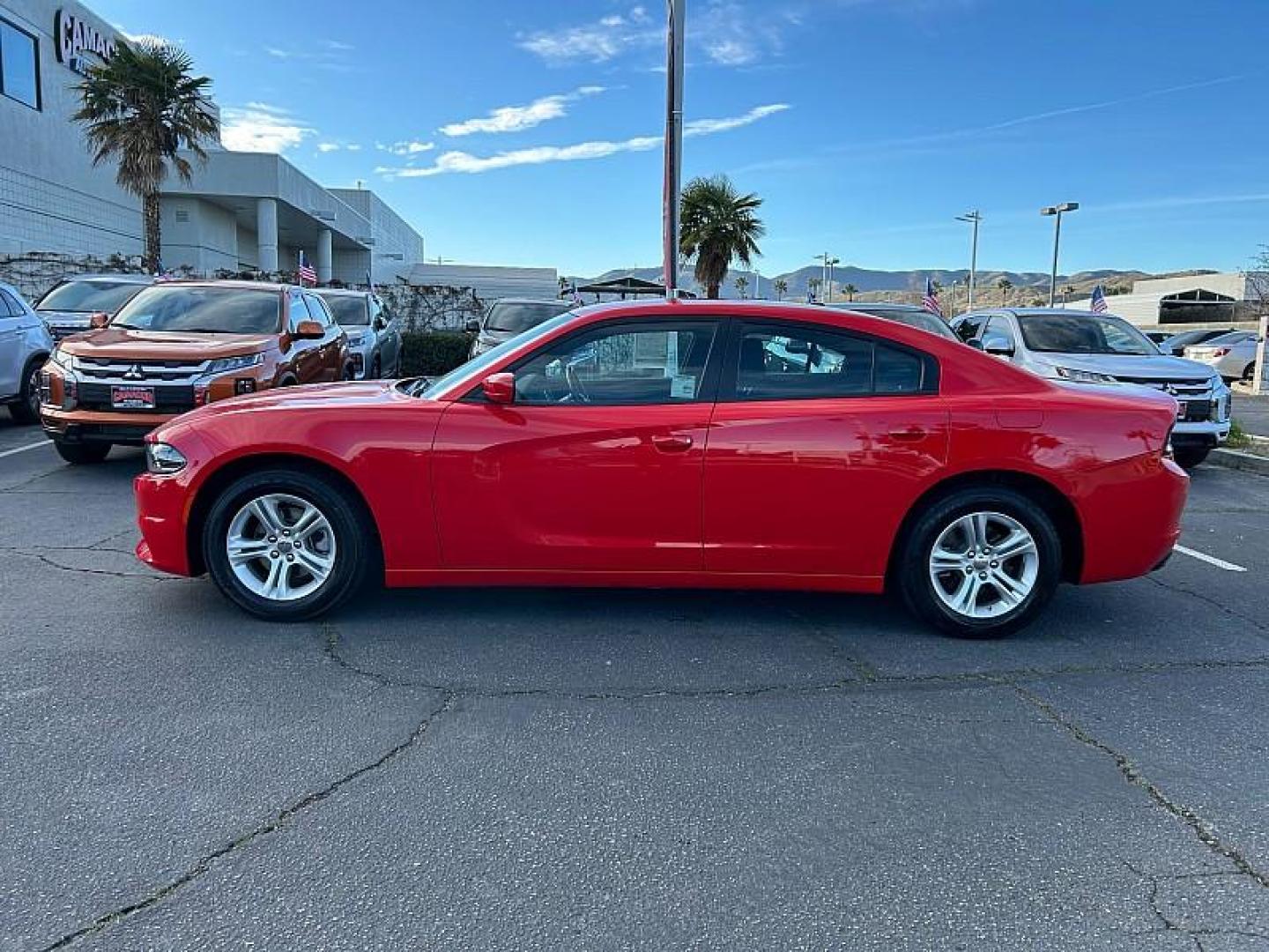 2022 RED Dodge Charger (2C3CDXBG6NH) with an V6 3.6 Liter engine, Automatic 8-Spd w/AutoStick transmission, located at 412 Auto Vista Drive, Palmdale, CA, 93551, (661) 945-0620, 34.592636, -118.136681 - Photo#5
