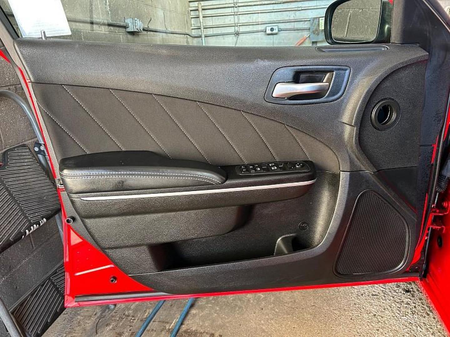 2022 RED Dodge Charger (2C3CDXBG6NH) with an V6 3.6 Liter engine, Automatic 8-Spd w/AutoStick transmission, located at 412 Auto Vista Drive, Palmdale, CA, 93551, (661) 945-0620, 34.592636, -118.136681 - Photo#14