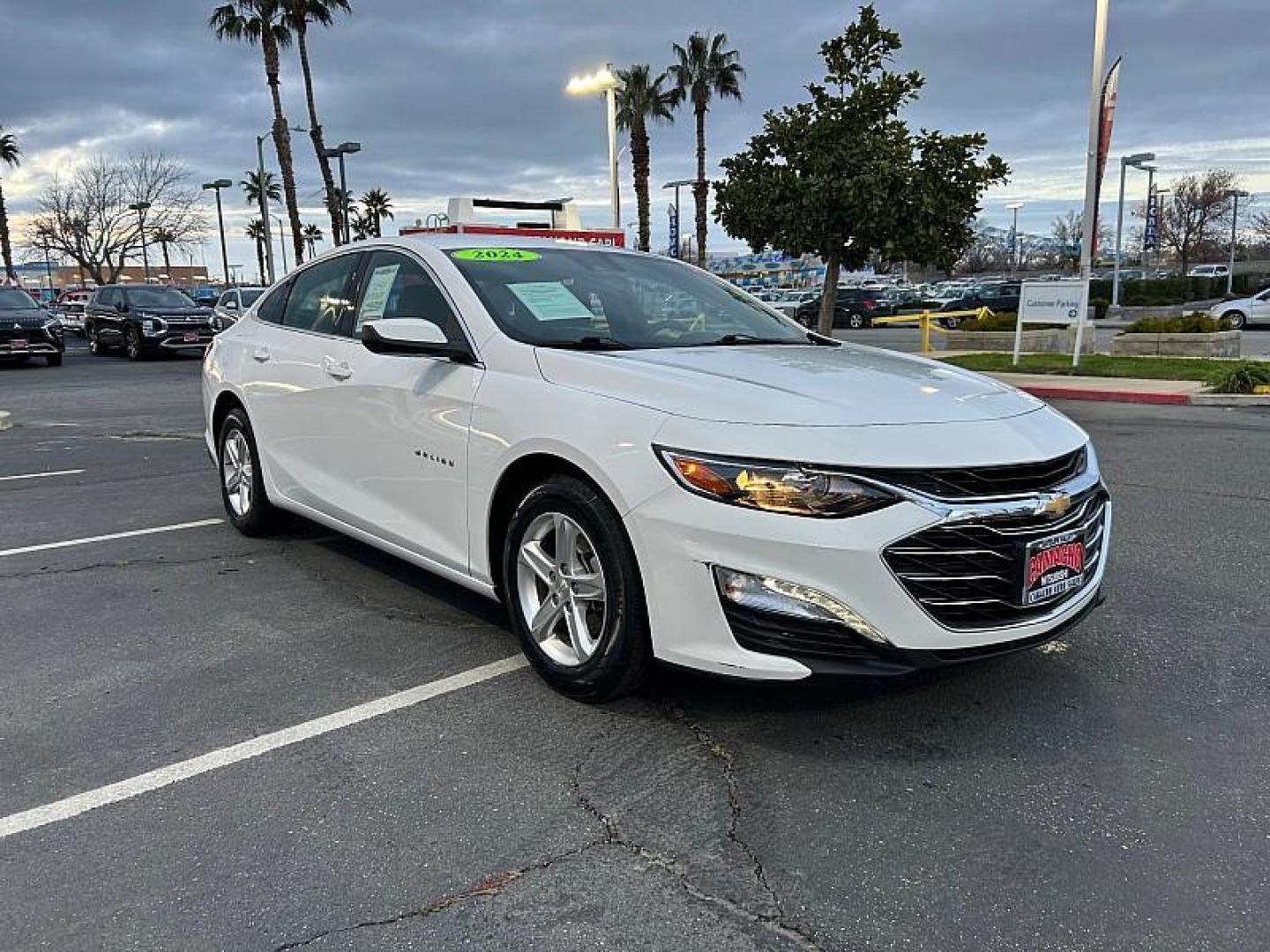 2024 WHITE Chevrolet Malibu (1G1ZD5ST6RF) with an 4-Cyl Turbo 1.5 Liter engine, Automatic CVT transmission, located at 412 Auto Vista Drive, Palmdale, CA, 93551, (661) 945-0620, 34.592636, -118.136681 - Photo#0