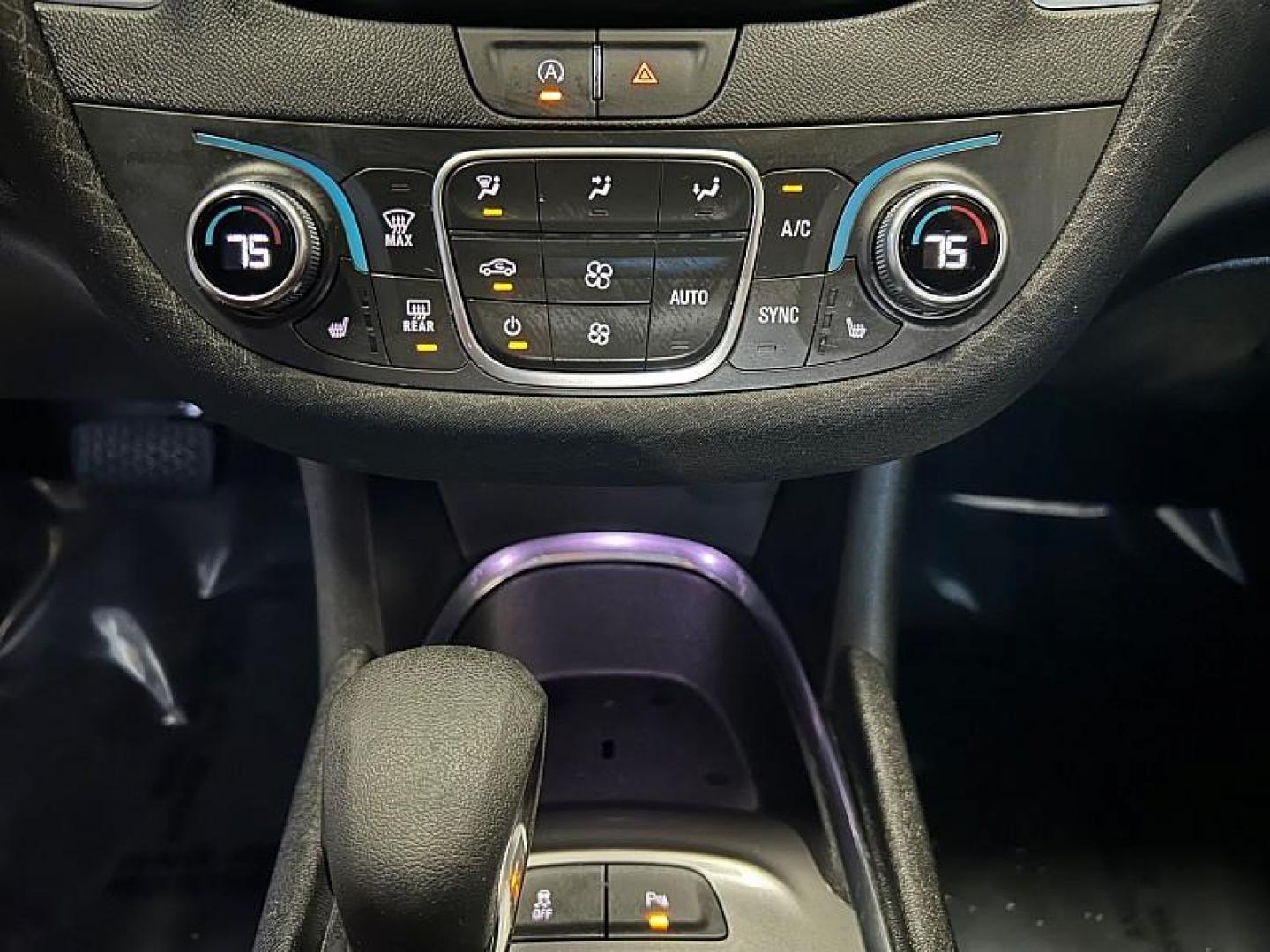 2024 WHITE Chevrolet Malibu (1G1ZD5ST6RF) with an 4-Cyl Turbo 1.5 Liter engine, Automatic CVT transmission, located at 412 Auto Vista Drive, Palmdale, CA, 93551, (661) 945-0620, 34.592636, -118.136681 - Photo#22