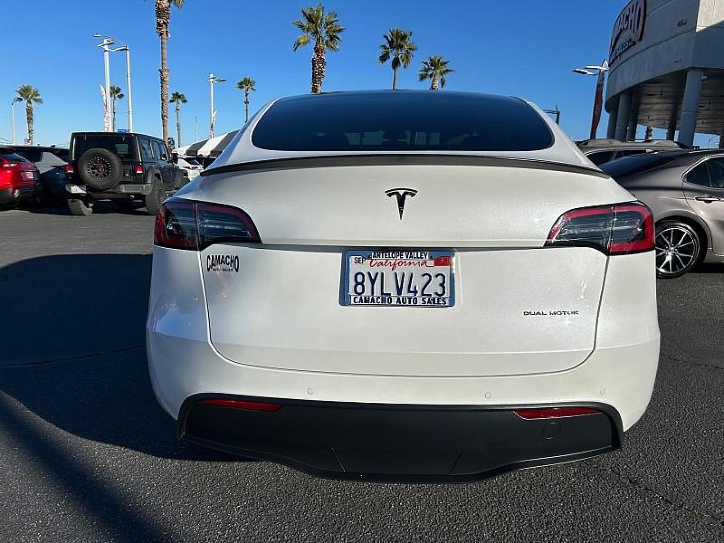 2021 WHITE Tesla Model Y (5YJYGDEE3MF) with an Dual AC Electric Motors engine, Single-Speed Fixed Gear transmission, located at 412 Auto Vista Drive, Palmdale, CA, 93551, (661) 945-0620, 34.592636, -118.136681 - Photo#7