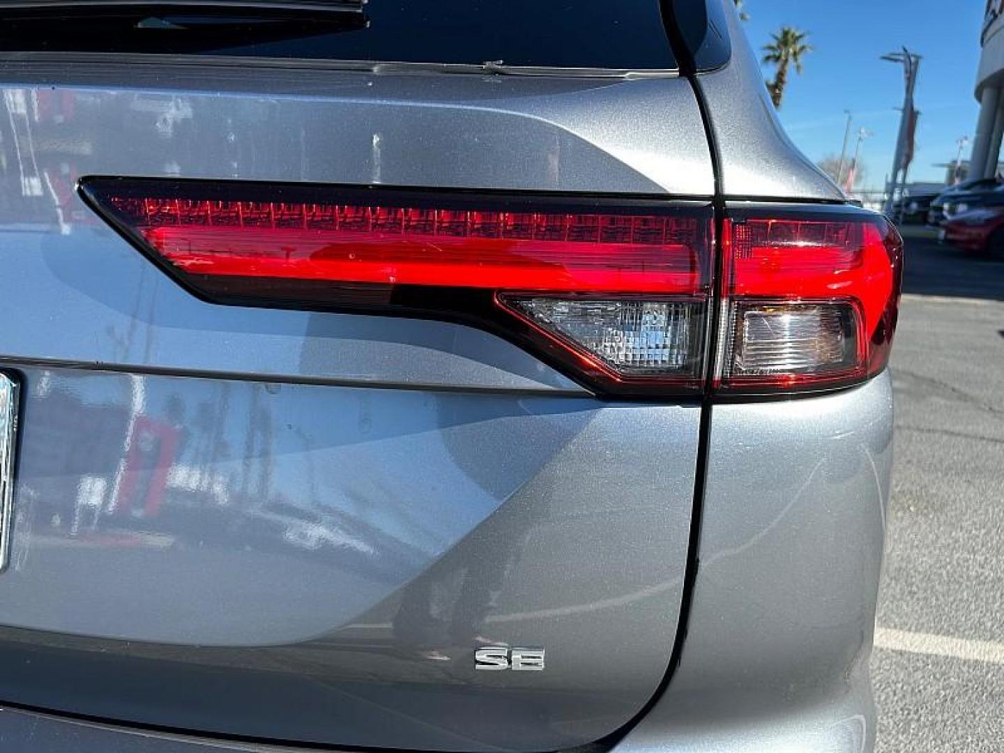 2024 SILVER Mitsubishi Outlander (JA4J4VA84RZ) with an 4-Cyl 2.5 Liter engine, Automatic CVT transmission, located at 412 Auto Vista Drive, Palmdale, CA, 93551, (661) 945-0620, 34.592636, -118.136681 - Photo#10