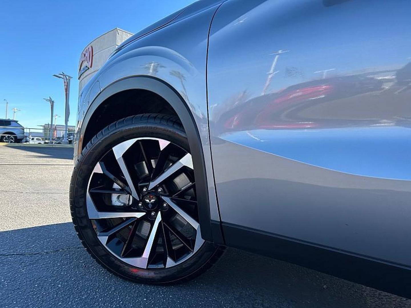 2024 SILVER Mitsubishi Outlander (JA4J4VA84RZ) with an 4-Cyl 2.5 Liter engine, Automatic CVT transmission, located at 412 Auto Vista Drive, Palmdale, CA, 93551, (661) 945-0620, 34.592636, -118.136681 - Photo#13