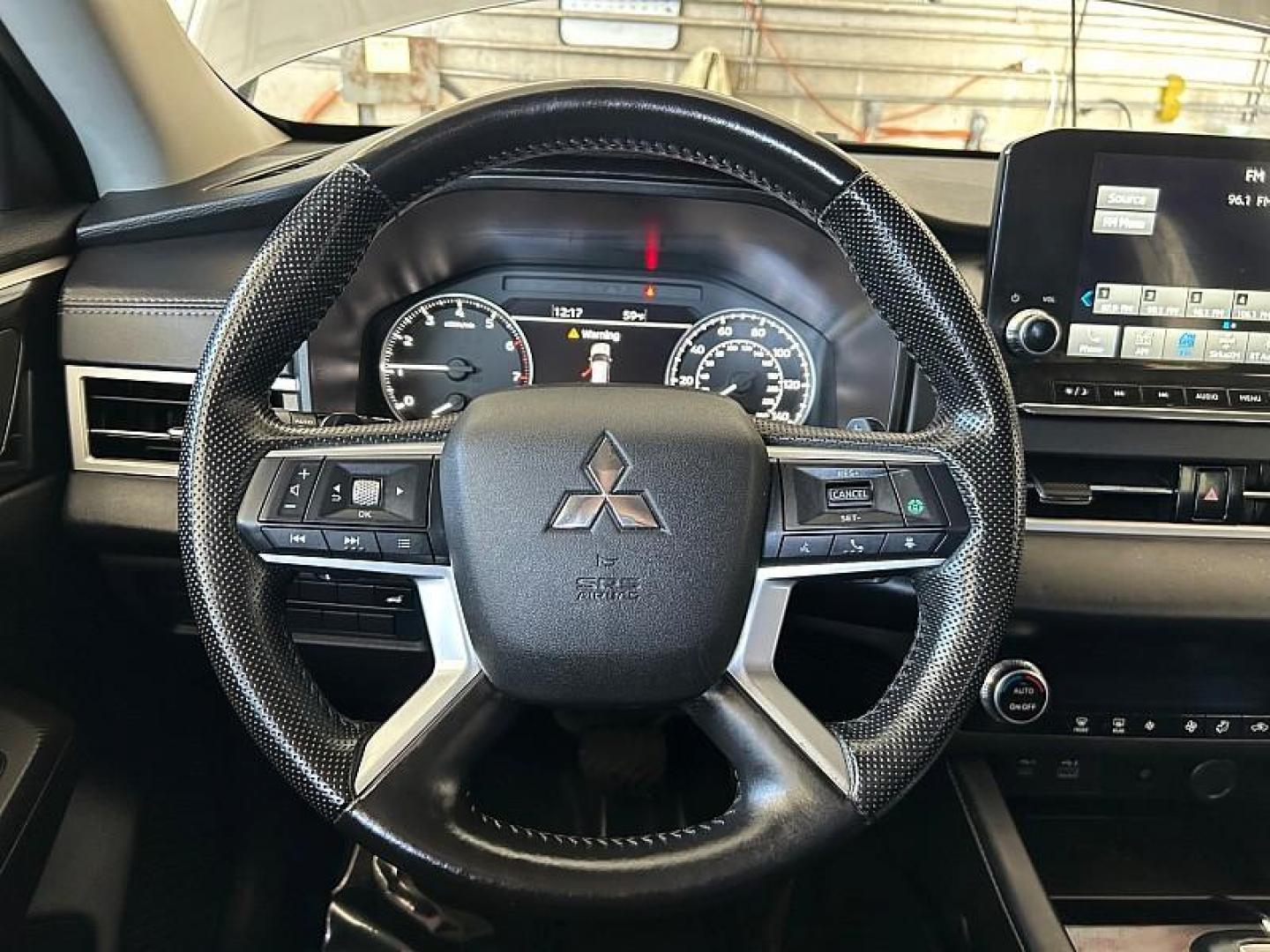 2024 SILVER Mitsubishi Outlander (JA4J4VA84RZ) with an 4-Cyl 2.5 Liter engine, Automatic CVT transmission, located at 412 Auto Vista Drive, Palmdale, CA, 93551, (661) 945-0620, 34.592636, -118.136681 - Photo#21