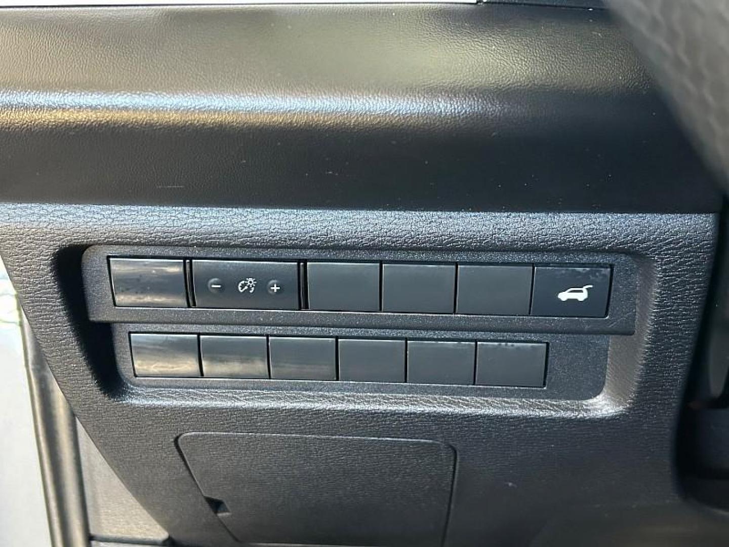 2024 SILVER Mitsubishi Outlander (JA4J4VA84RZ) with an 4-Cyl 2.5 Liter engine, Automatic CVT transmission, located at 412 Auto Vista Drive, Palmdale, CA, 93551, (661) 945-0620, 34.592636, -118.136681 - Photo#28