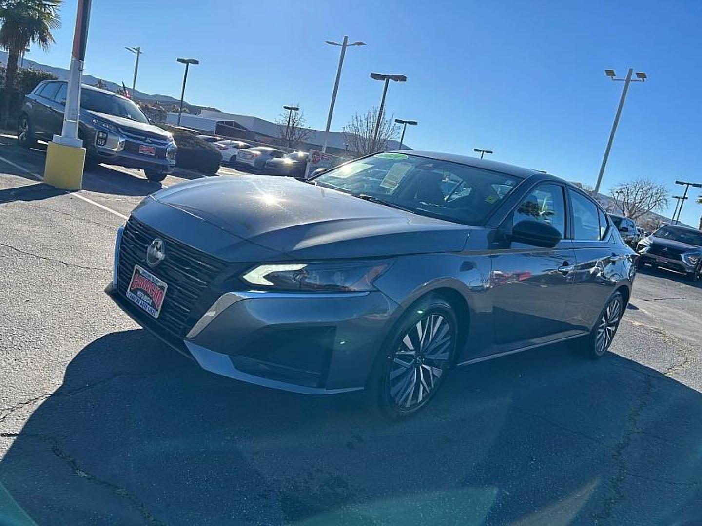 2024 GRAY Nissan Altima (1N4BL4DV3RN) with an 4-Cyl 2.5 Liter engine, Automatic Xtronic CVT transmission, located at 412 Auto Vista Drive, Palmdale, CA, 93551, (661) 945-0620, 34.592636, -118.136681 - Photo#5