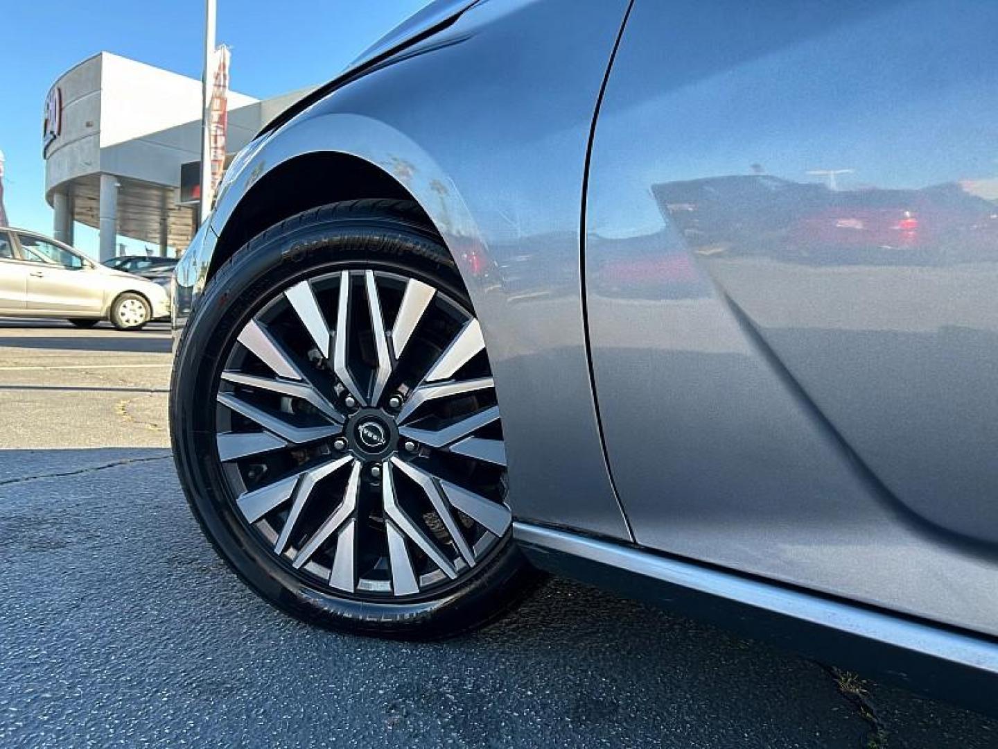 2024 GRAY Nissan Altima (1N4BL4DV3RN) with an 4-Cyl 2.5 Liter engine, Automatic Xtronic CVT transmission, located at 412 Auto Vista Drive, Palmdale, CA, 93551, (661) 945-0620, 34.592636, -118.136681 - Photo#6