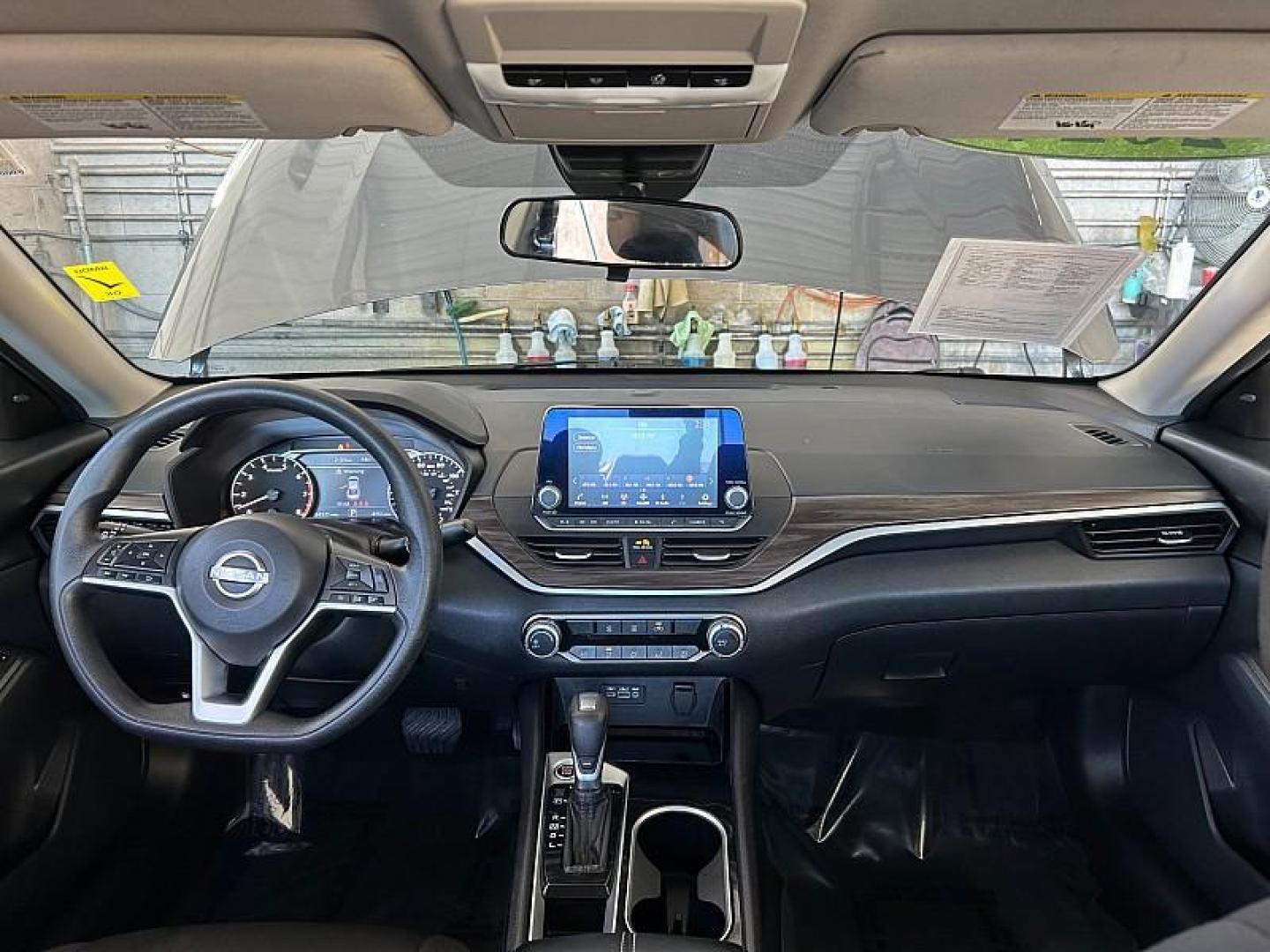 2024 GRAY Nissan Altima (1N4BL4DV3RN) with an 4-Cyl 2.5 Liter engine, Automatic Xtronic CVT transmission, located at 412 Auto Vista Drive, Palmdale, CA, 93551, (661) 945-0620, 34.592636, -118.136681 - Photo#20