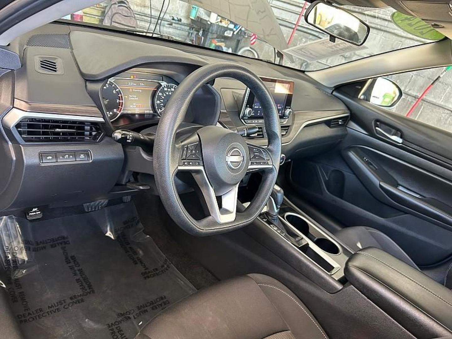 2024 GRAY Nissan Altima (1N4BL4DV3RN) with an 4-Cyl 2.5 Liter engine, Automatic Xtronic CVT transmission, located at 412 Auto Vista Drive, Palmdale, CA, 93551, (661) 945-0620, 34.592636, -118.136681 - Photo#21