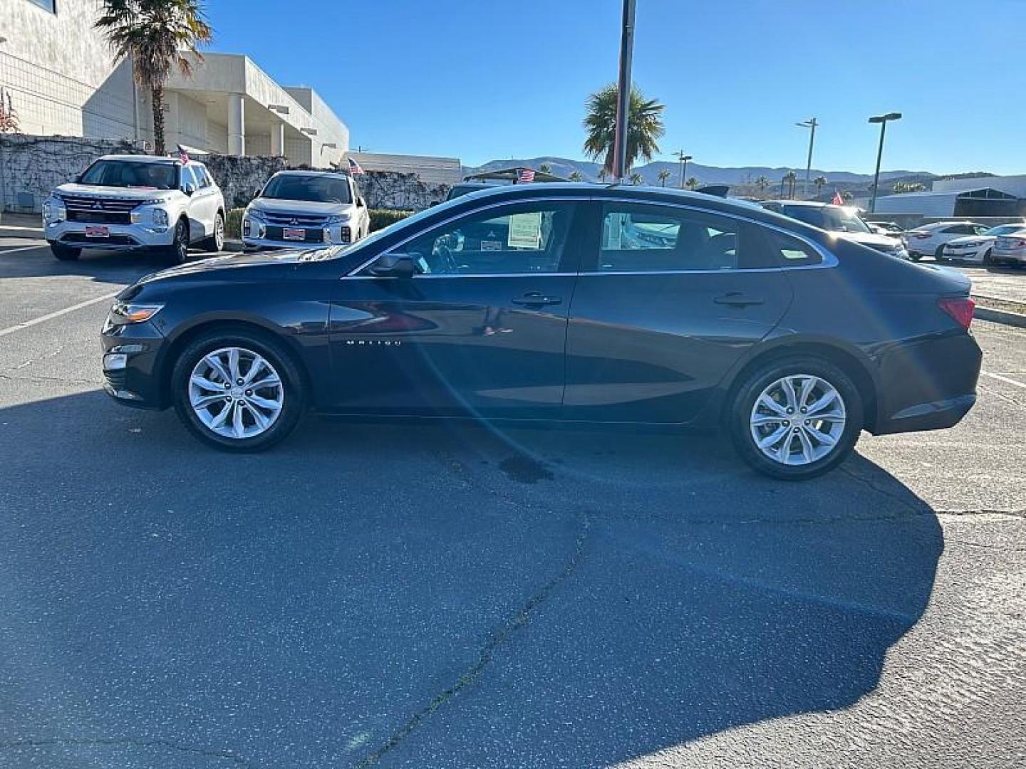 2023 GRAY Chevrolet Malibu (1G1ZD5ST9PF) with an 4-Cyl Turbo 1.5 Liter engine, Automatic CVT transmission, located at 412 Auto Vista Drive, Palmdale, CA, 93551, (661) 945-0620, 34.592636, -118.136681 - Photo#13