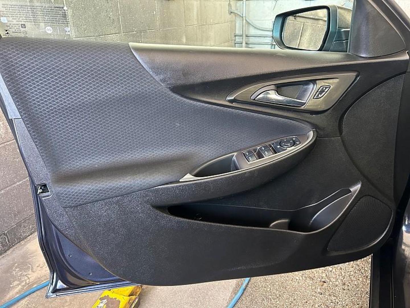 2023 GRAY Chevrolet Malibu (1G1ZD5ST9PF) with an 4-Cyl Turbo 1.5 Liter engine, Automatic CVT transmission, located at 412 Auto Vista Drive, Palmdale, CA, 93551, (661) 945-0620, 34.592636, -118.136681 - Photo#42