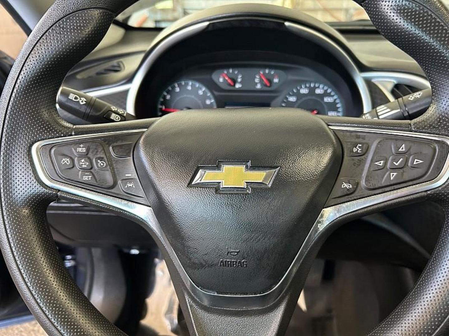 2023 GRAY Chevrolet Malibu (1G1ZD5ST9PF) with an 4-Cyl Turbo 1.5 Liter engine, Automatic CVT transmission, located at 412 Auto Vista Drive, Palmdale, CA, 93551, (661) 945-0620, 34.592636, -118.136681 - Photo#65