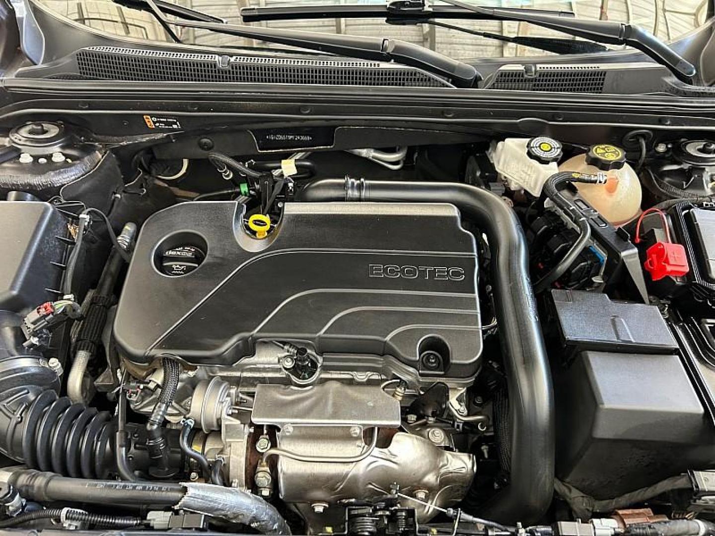 2023 GRAY Chevrolet Malibu (1G1ZD5ST9PF) with an 4-Cyl Turbo 1.5 Liter engine, Automatic CVT transmission, located at 412 Auto Vista Drive, Palmdale, CA, 93551, (661) 945-0620, 34.592636, -118.136681 - Photo#2
