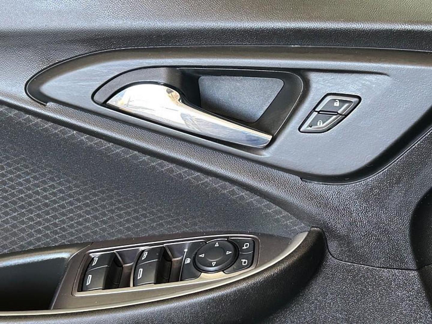 2023 GRAY Chevrolet Malibu (1G1ZD5ST9PF) with an 4-Cyl Turbo 1.5 Liter engine, Automatic CVT transmission, located at 412 Auto Vista Drive, Palmdale, CA, 93551, (661) 945-0620, 34.592636, -118.136681 - Photo#11