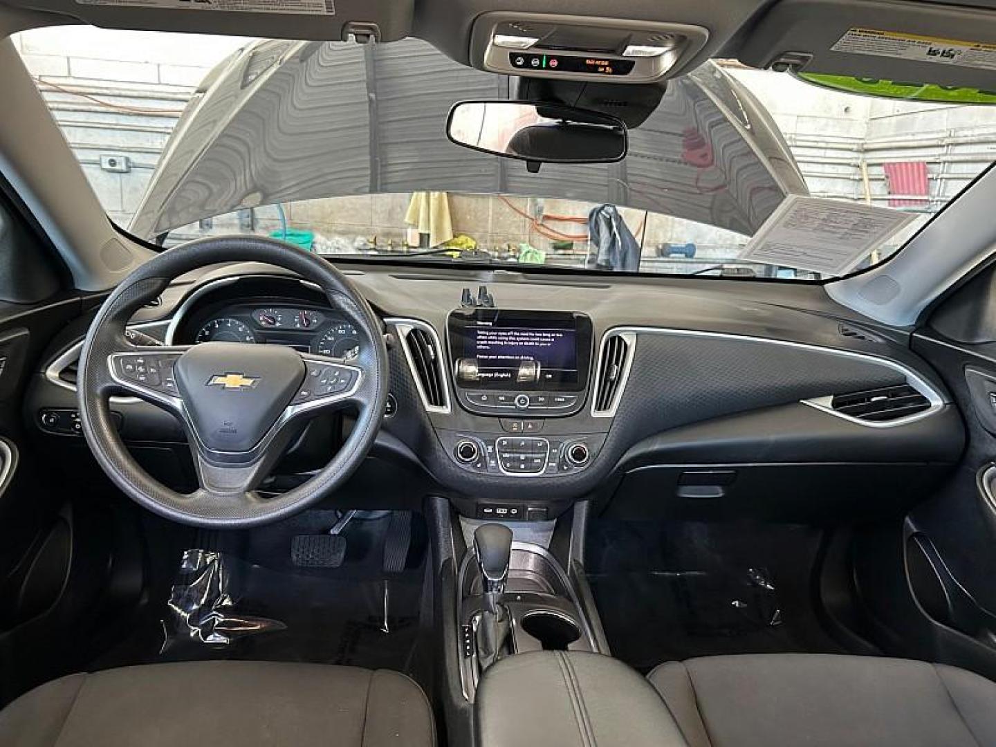 2023 GRAY Chevrolet Malibu (1G1ZD5ST9PF) with an 4-Cyl Turbo 1.5 Liter engine, Automatic CVT transmission, located at 412 Auto Vista Drive, Palmdale, CA, 93551, (661) 945-0620, 34.592636, -118.136681 - Photo#40