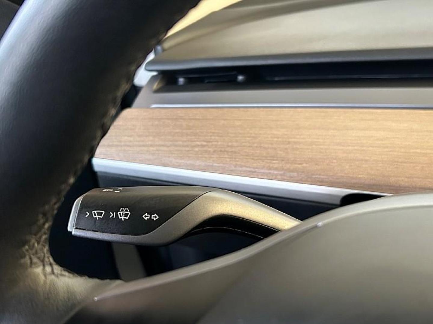 2022 WHITE Tesla Model 3 (5YJ3E1EA3NF) with an AC Electric Motor engine, Single-Speed Fixed Gear transmission, located at 412 Auto Vista Drive, Palmdale, CA, 93551, (661) 945-0620, 34.592636, -118.136681 - Photo#23