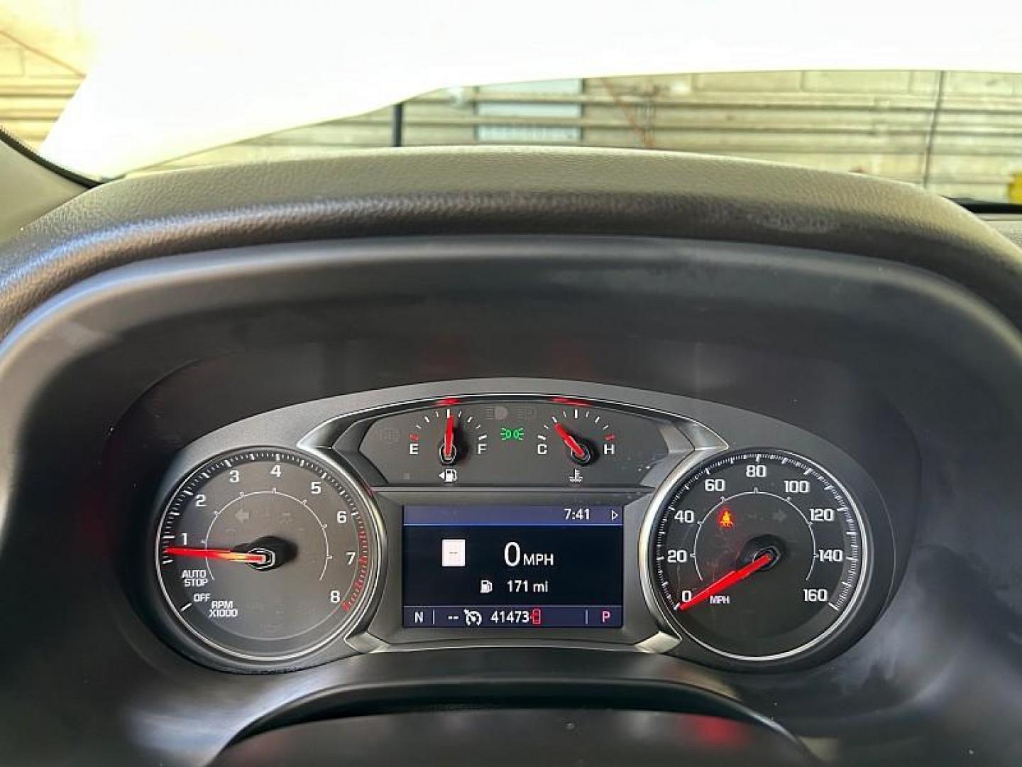 2023 WHITE GMC Acadia (1GKKNML47PZ) with an V6 3.6 Liter engine, Automatic 9-Spd transmission, located at 412 Auto Vista Drive, Palmdale, CA, 93551, (661) 945-0620, 34.592636, -118.136681 - Photo#28