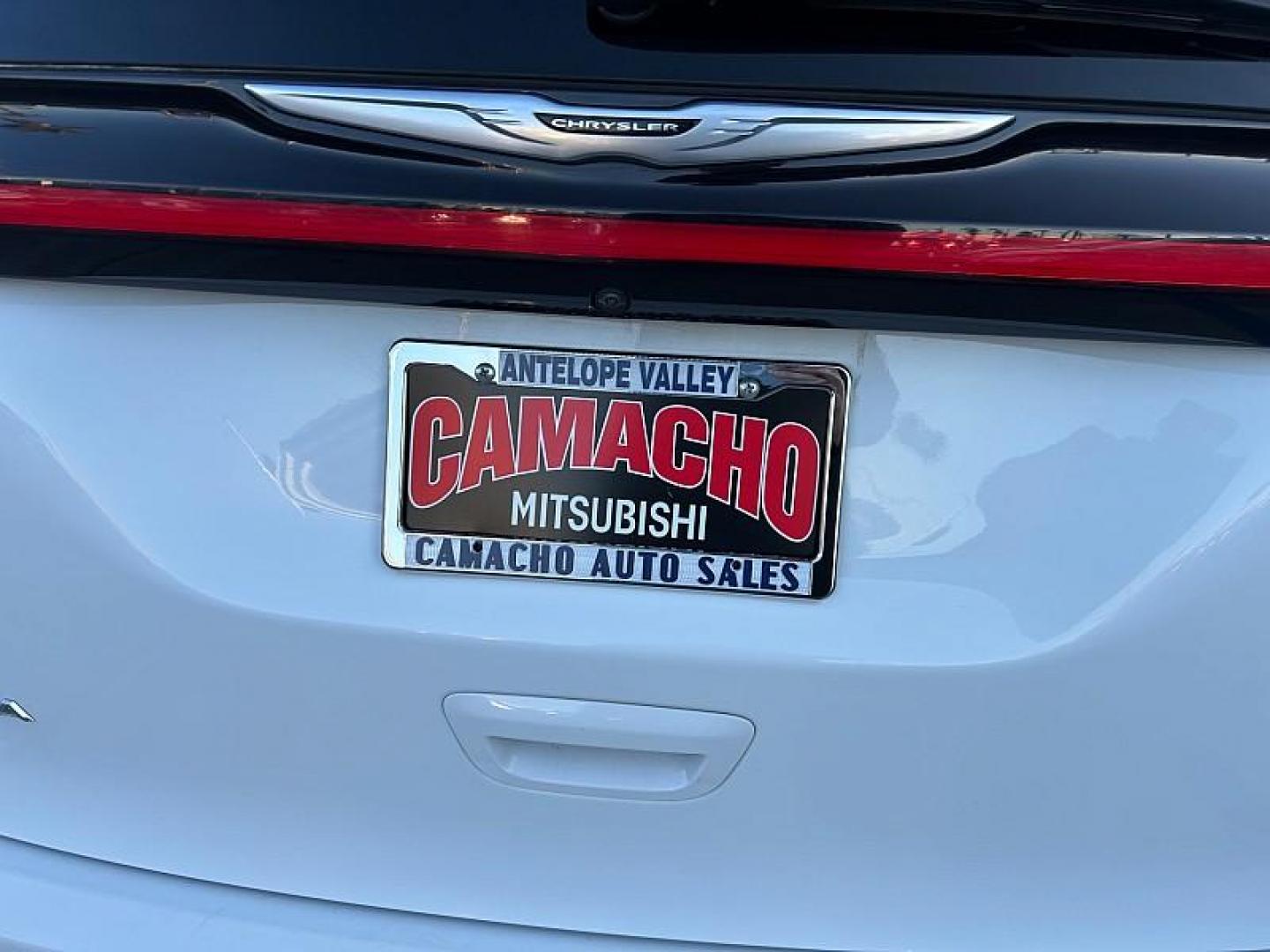 2023 WHITE Chrysler Pacifica (2C4RC1BG7PR) with an V6 3.6 Liter engine, Automatic 9-Spd transmission, located at 412 Auto Vista Drive, Palmdale, CA, 93551, (661) 945-0620, 34.592636, -118.136681 - Photo#12