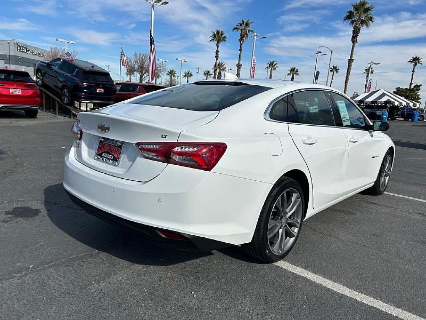 2024 WHITE Chevrolet Malibu (1G1ZE5ST2RF) with an 4-Cyl Turbo 1.5 Liter engine, Automatic CVT transmission, located at 412 Auto Vista Drive, Palmdale, CA, 93551, (661) 945-0620, 34.592636, -118.136681 - Photo#2