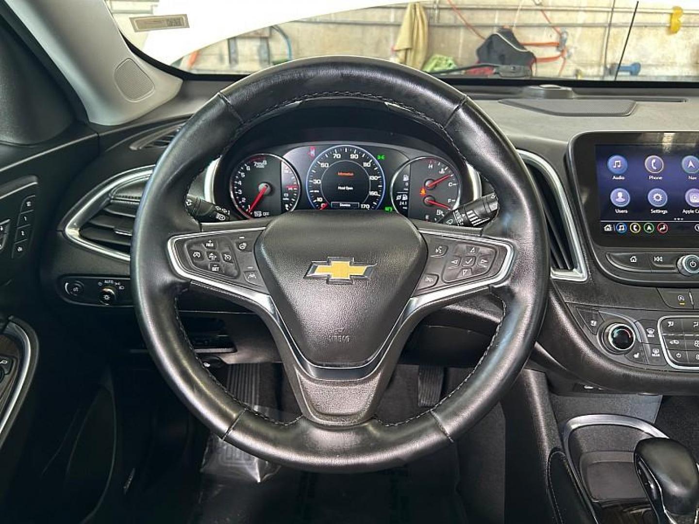 2024 WHITE Chevrolet Malibu (1G1ZE5ST2RF) with an 4-Cyl Turbo 1.5 Liter engine, Automatic CVT transmission, located at 412 Auto Vista Drive, Palmdale, CA, 93551, (661) 945-0620, 34.592636, -118.136681 - Photo#21