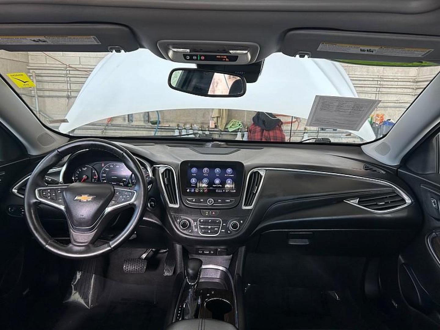 2024 WHITE Chevrolet Malibu (1G1ZE5ST2RF) with an 4-Cyl Turbo 1.5 Liter engine, Automatic CVT transmission, located at 412 Auto Vista Drive, Palmdale, CA, 93551, (661) 945-0620, 34.592636, -118.136681 - Photo#22