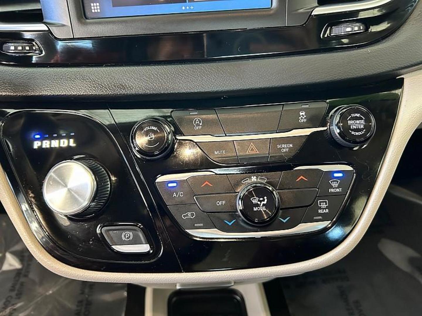 2023 Chrysler Voyager (2C4RC1CG7PR) with an V6 3.6 Liter engine, Automatic 9-Spd transmission, located at 412 Auto Vista Drive, Palmdale, CA, 93551, (661) 945-0620, 34.592636, -118.136681 - Photo#21