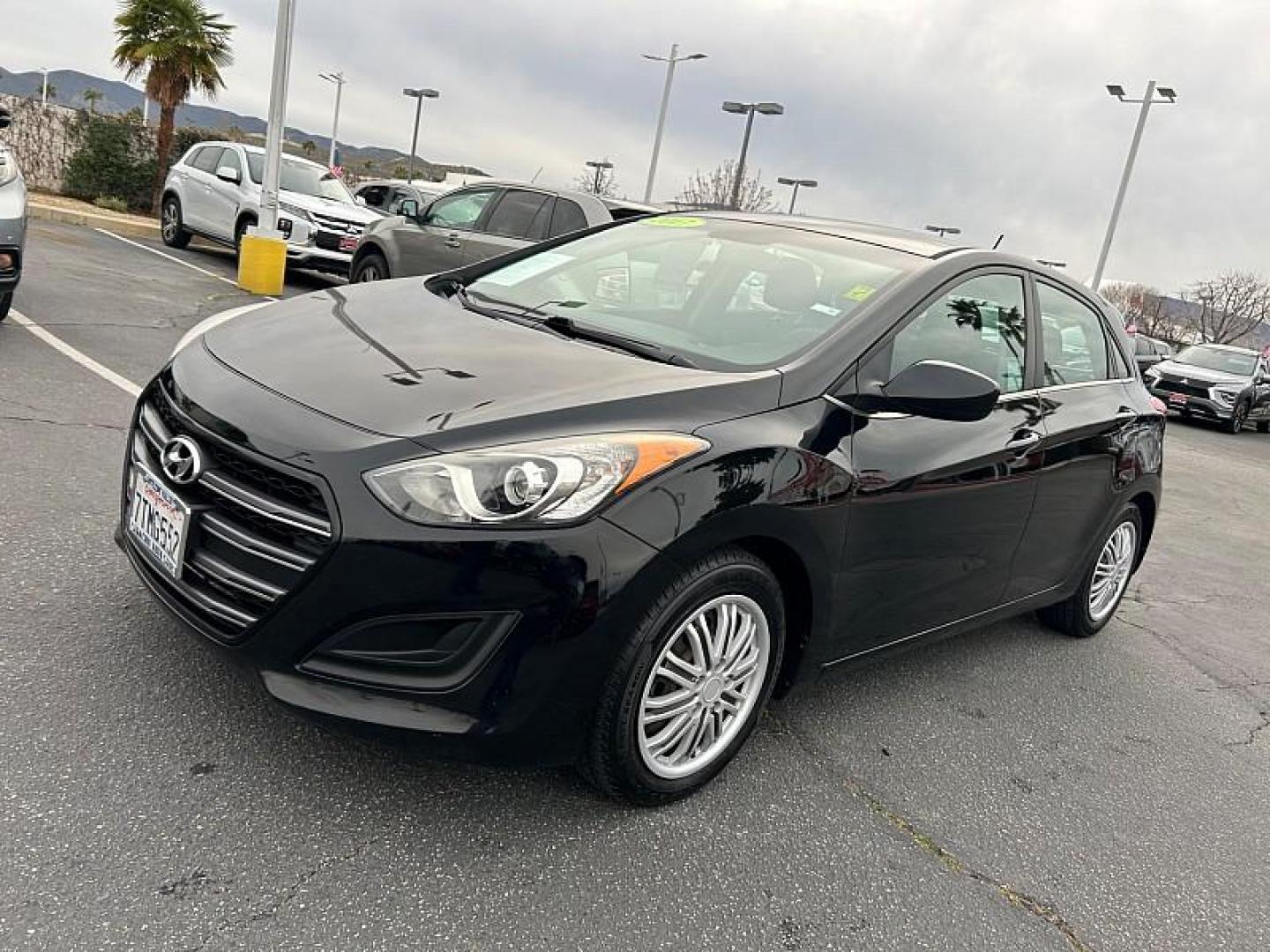 2017 BLACK Hyundai Elantra GT (KMHD35LHXHU) with an 4-Cyl 2.0 Liter engine, Auto 6-Spd Shiftronic transmission, located at 412 Auto Vista Drive, Palmdale, CA, 93551, (661) 945-0620, 34.592636, -118.136681 - Photo#1