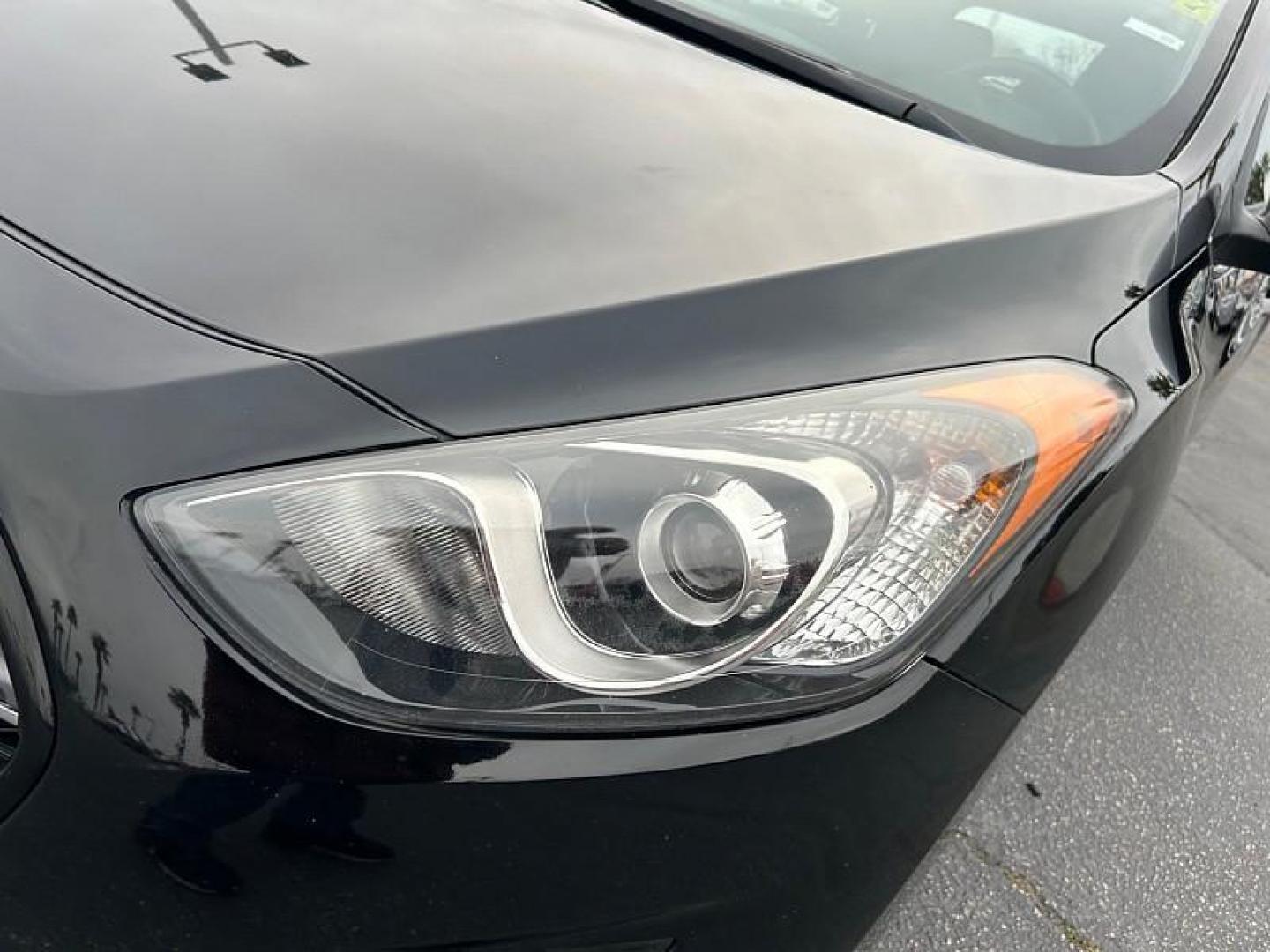 2017 BLACK Hyundai Elantra GT (KMHD35LHXHU) with an 4-Cyl 2.0 Liter engine, Auto 6-Spd Shiftronic transmission, located at 412 Auto Vista Drive, Palmdale, CA, 93551, (661) 945-0620, 34.592636, -118.136681 - Photo#5