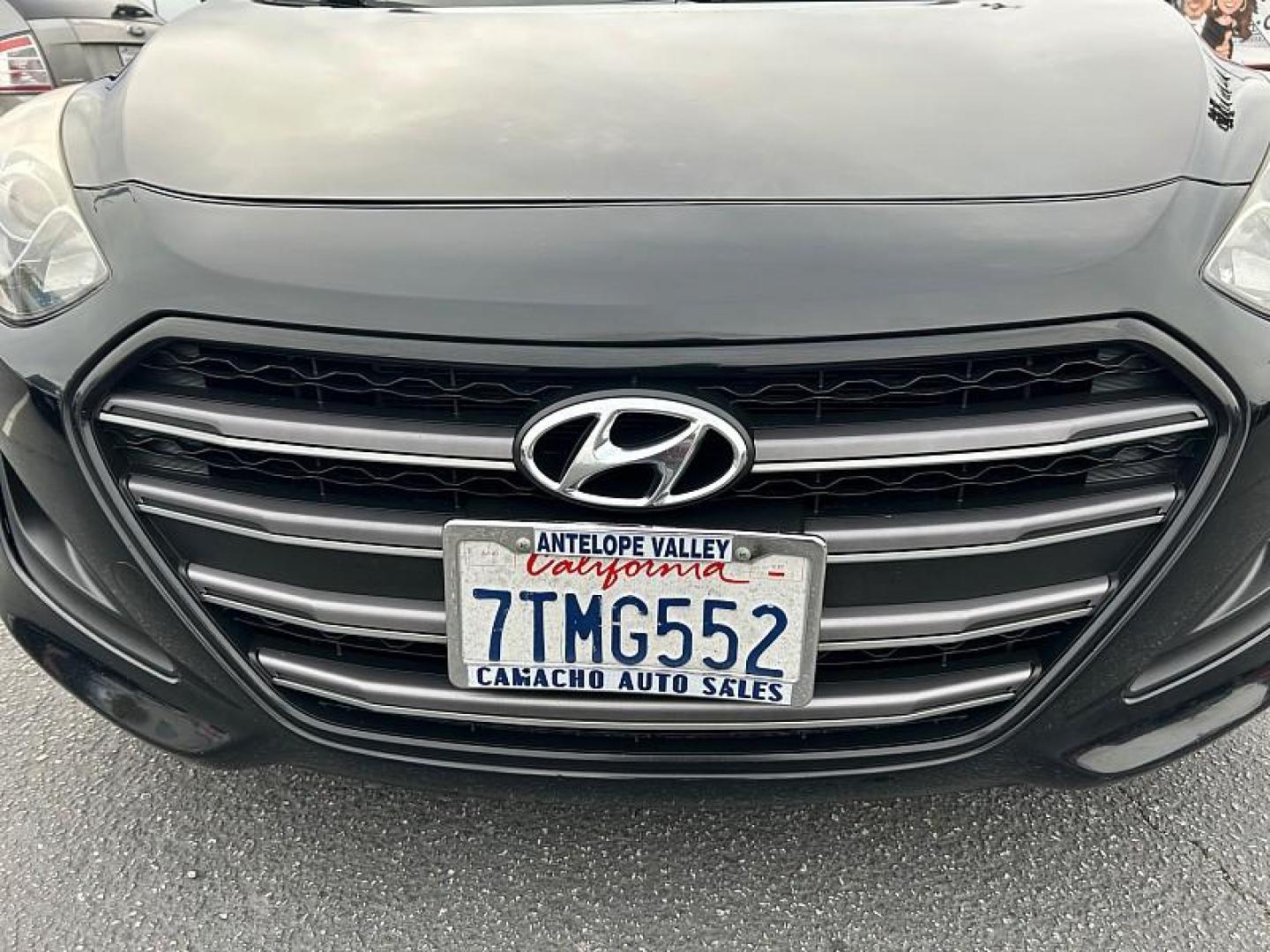 2017 BLACK Hyundai Elantra GT (KMHD35LHXHU) with an 4-Cyl 2.0 Liter engine, Auto 6-Spd Shiftronic transmission, located at 412 Auto Vista Drive, Palmdale, CA, 93551, (661) 945-0620, 34.592636, -118.136681 - Photo#6