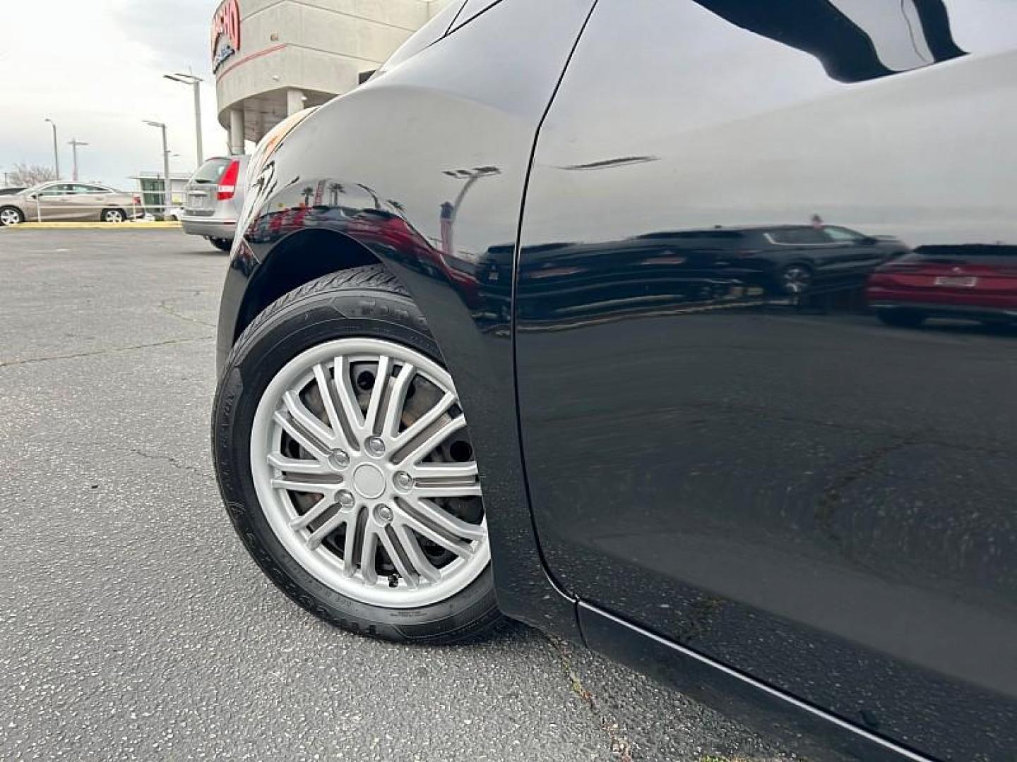 2017 BLACK Hyundai Elantra GT (KMHD35LHXHU) with an 4-Cyl 2.0 Liter engine, Auto 6-Spd Shiftronic transmission, located at 412 Auto Vista Drive, Palmdale, CA, 93551, (661) 945-0620, 34.592636, -118.136681 - Photo#10