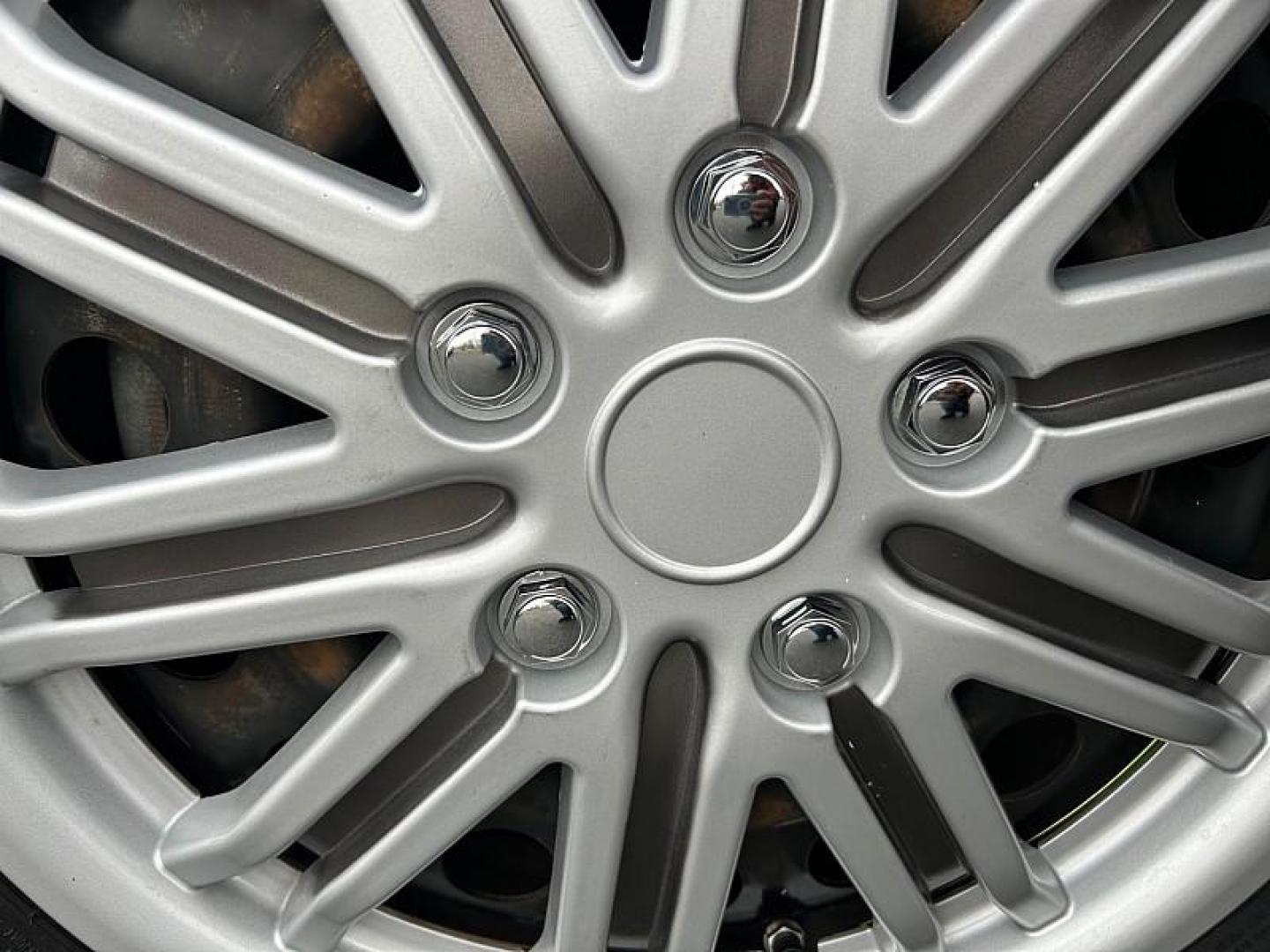 2017 BLACK Hyundai Elantra GT (KMHD35LHXHU) with an 4-Cyl 2.0 Liter engine, Auto 6-Spd Shiftronic transmission, located at 412 Auto Vista Drive, Palmdale, CA, 93551, (661) 945-0620, 34.592636, -118.136681 - Photo#15