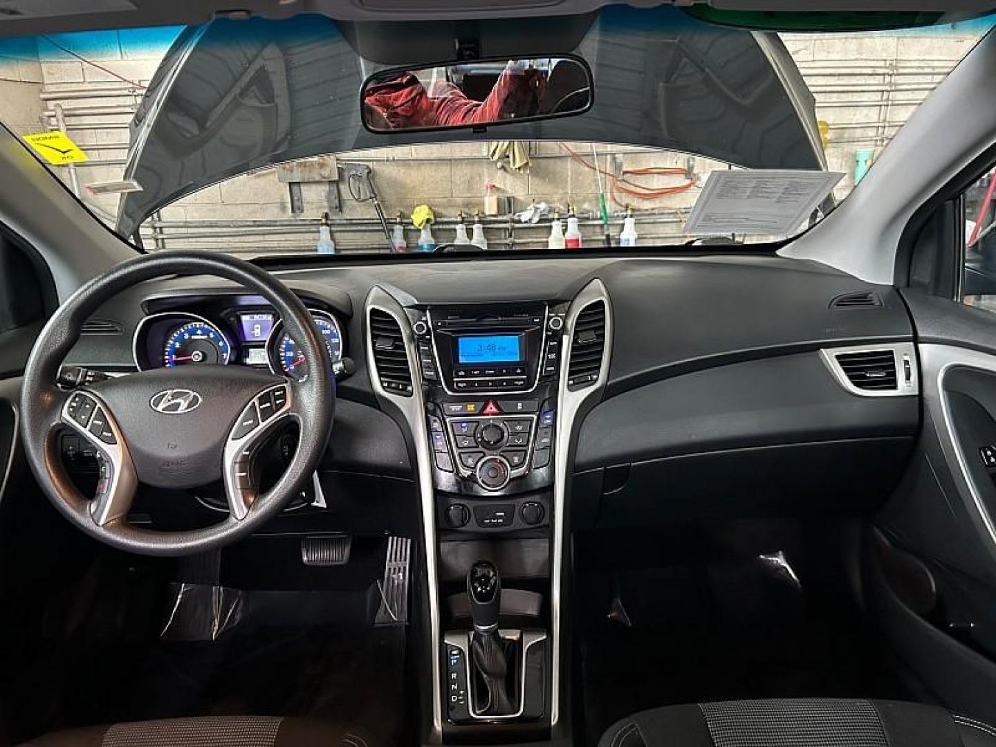 2017 BLACK Hyundai Elantra GT (KMHD35LHXHU) with an 4-Cyl 2.0 Liter engine, Auto 6-Spd Shiftronic transmission, located at 412 Auto Vista Drive, Palmdale, CA, 93551, (661) 945-0620, 34.592636, -118.136681 - Photo#18