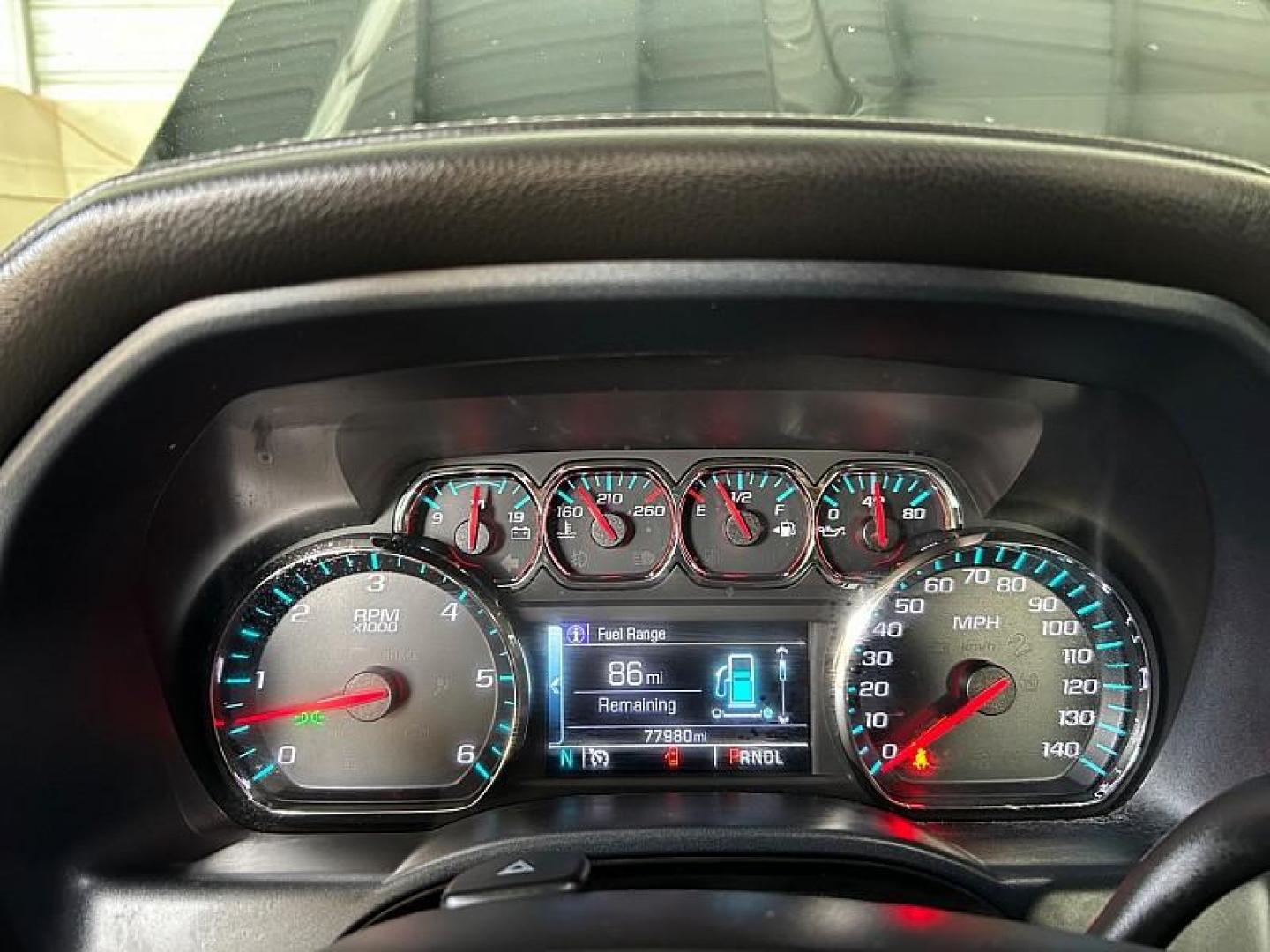 2018 BLACK GMC Sierra 1500 2WD (3GTP1MEC4JG) with an 8-Cyl 5.8 Liter engine, Automatic 6-Spd HD w/Overdrive transmission, located at 412 Auto Vista Drive, Palmdale, CA, 93551, (661) 945-0620, 34.592636, -118.136681 - Photo#32